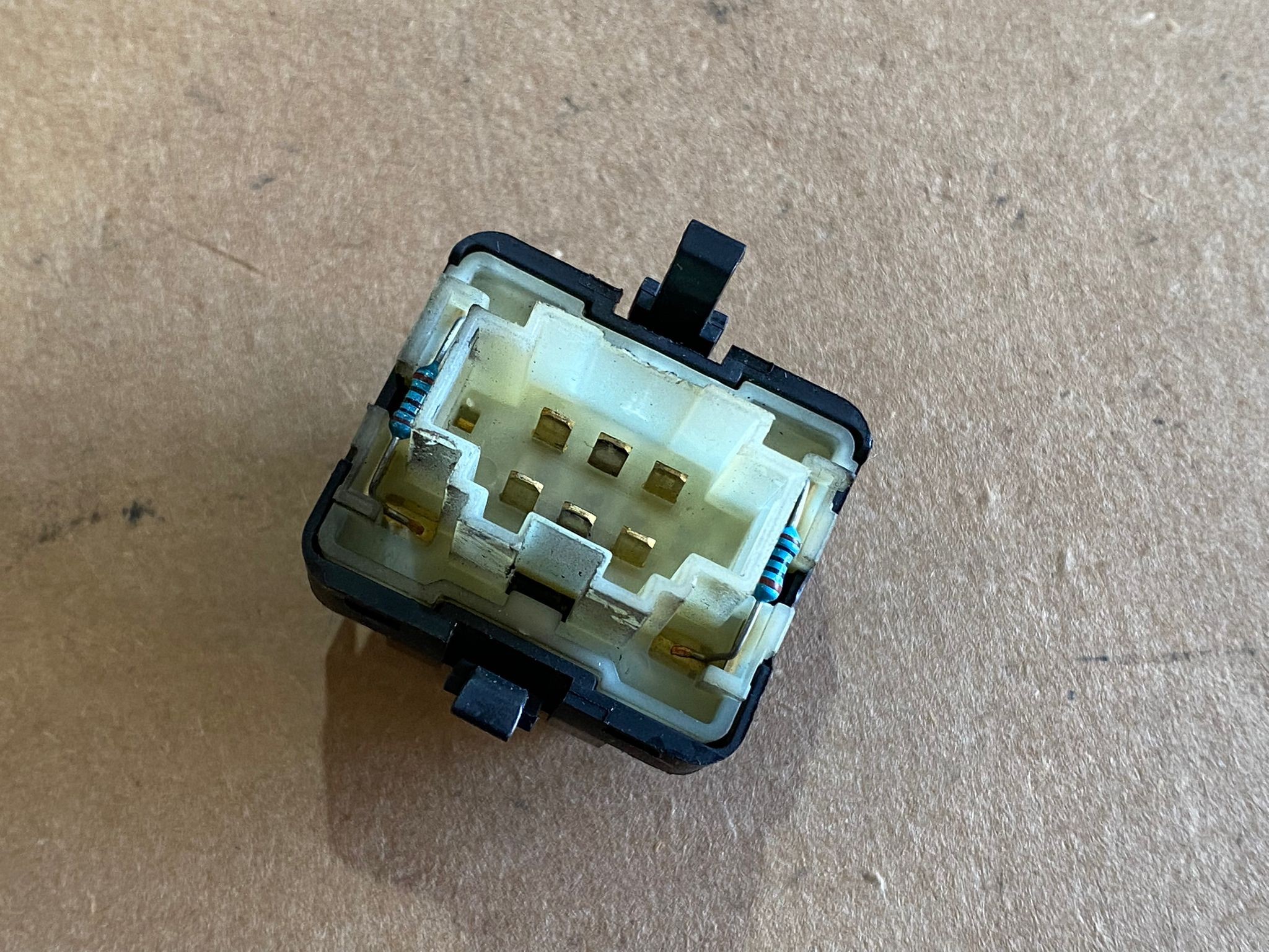 Botão / Interruptor Elevador Vidro Frt Esq VOLKSWAGEN GOLF III (1H1) | 91 - 98 Imagem-1