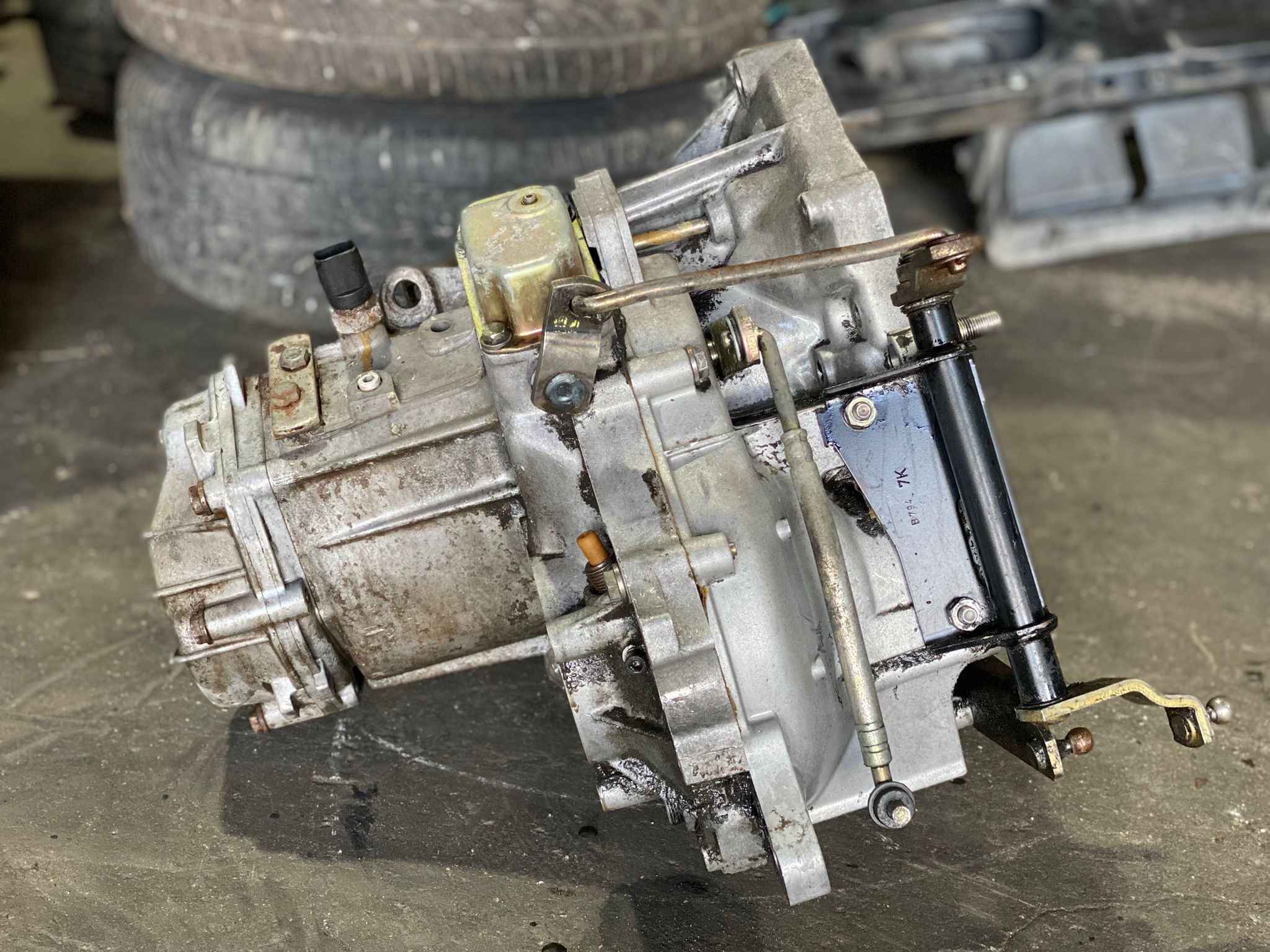 Caixa de Velocidades FIAT UNO (146_) | 83 - 06 Imagem-1