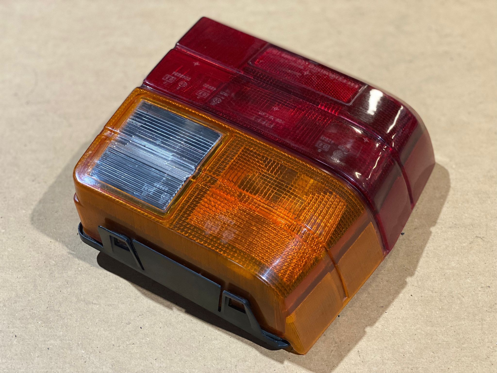 Left Tail Light  FIAT UNO (146_) | 83 - 06 Imagem-1