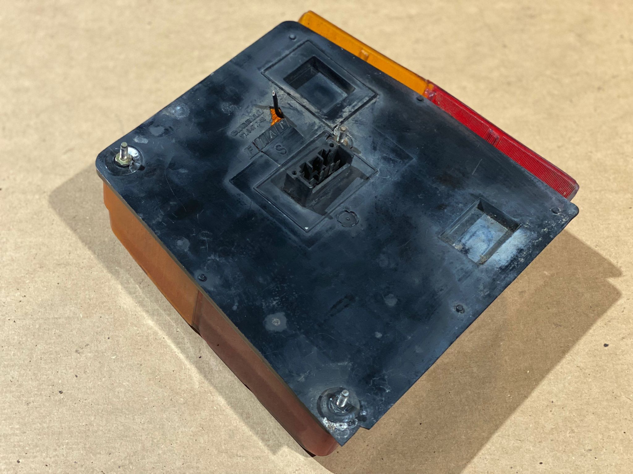 Left Tail Light  FIAT UNO (146_) | 83 - 06 Imagem-2