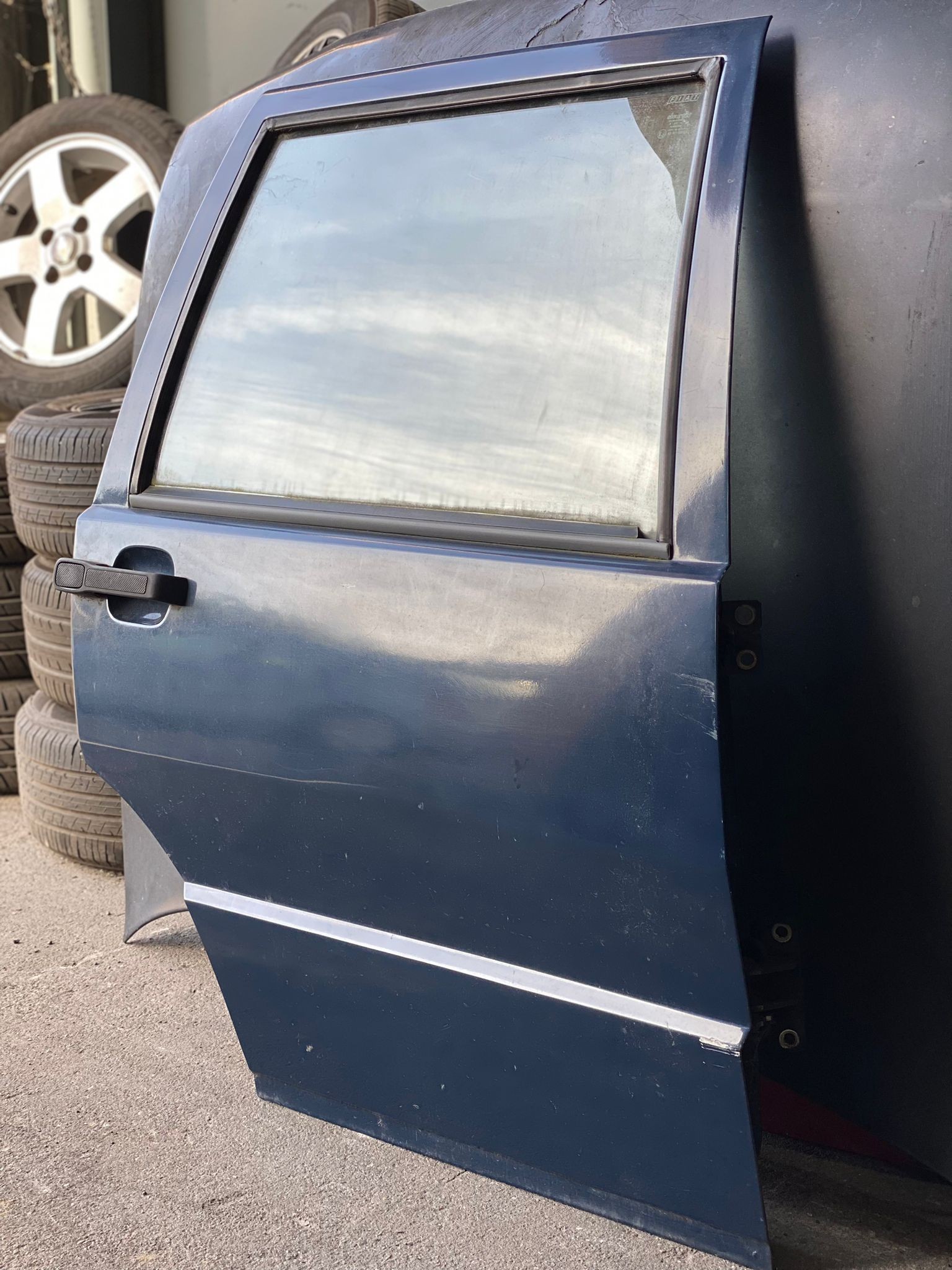 Porta trás drt FIAT UNO (146_) | 83 - 06 Imagem-1