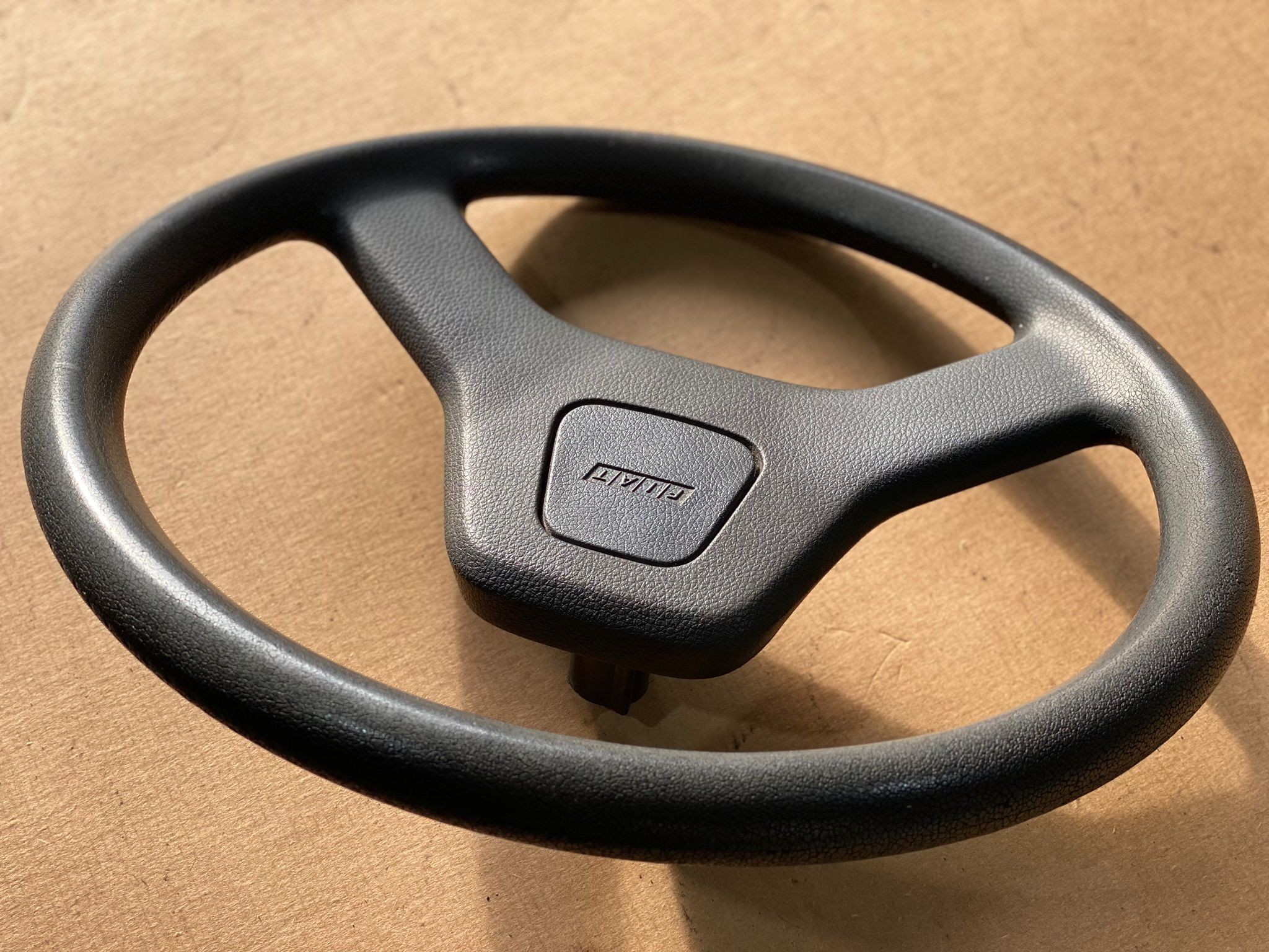 Volante FIAT UNO (146_) | 83 - 06 Imagem-1