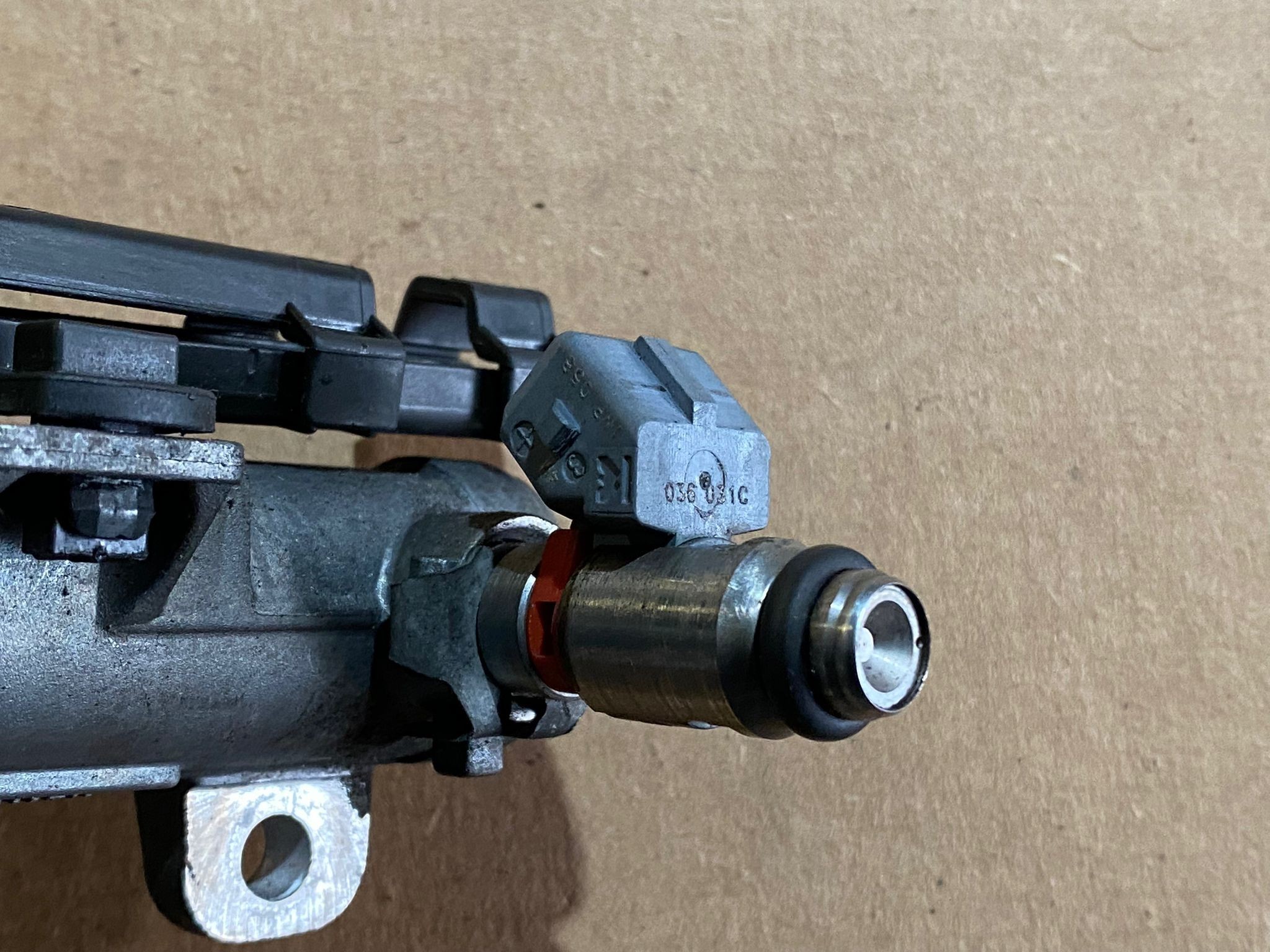 Injetores VOLKSWAGEN GOLF IV (1J1) | 97 - 07 Imagem-3