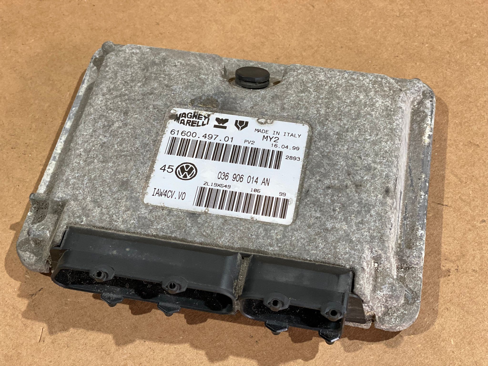 Kit de Centralina c/ imobilizador VOLKSWAGEN GOLF IV (1J1) | 97 - 07 Imagem-1