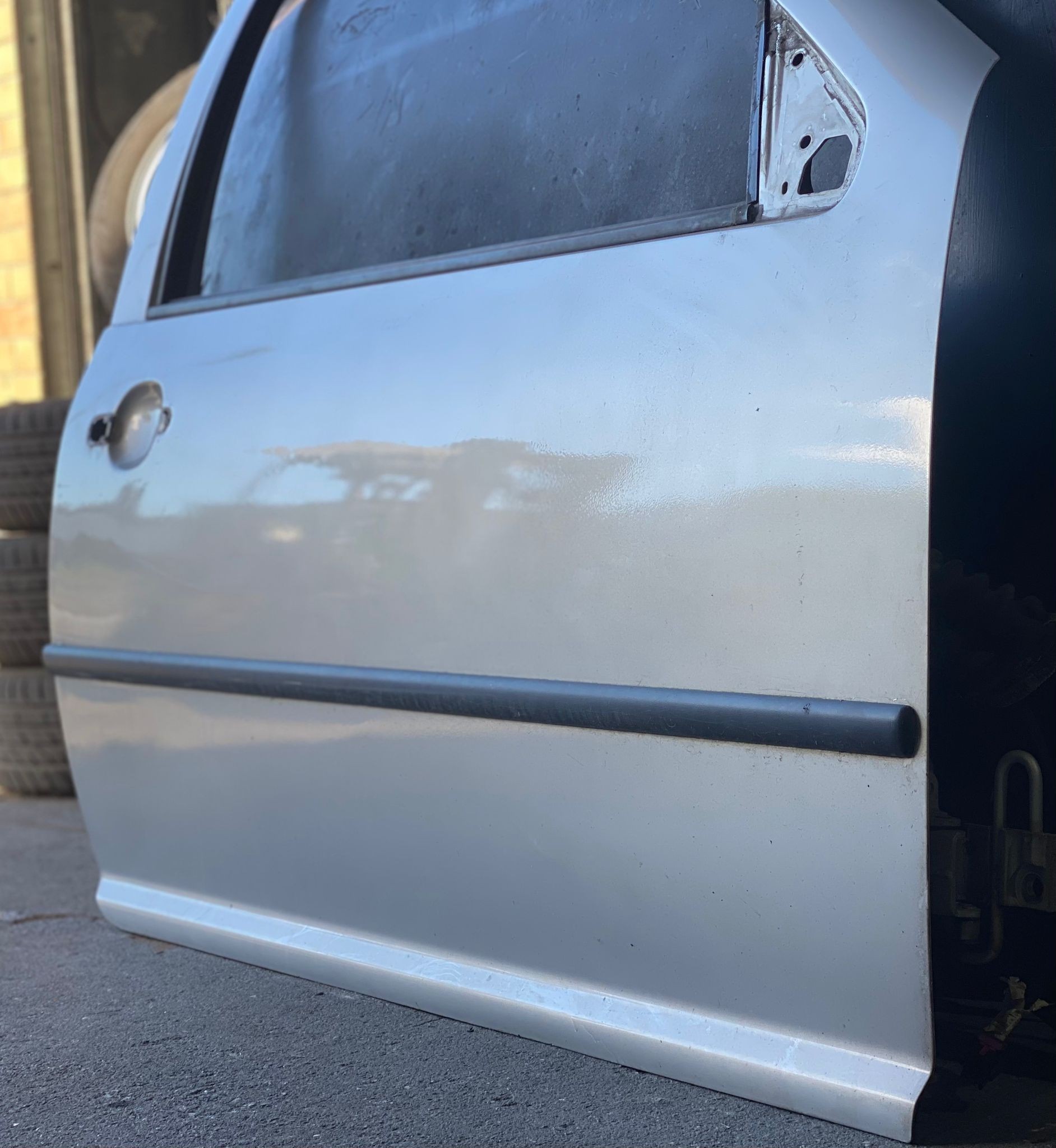 Front Door Right  VOLKSWAGEN GOLF IV (1J1) | 97 - 07 Imagem-1