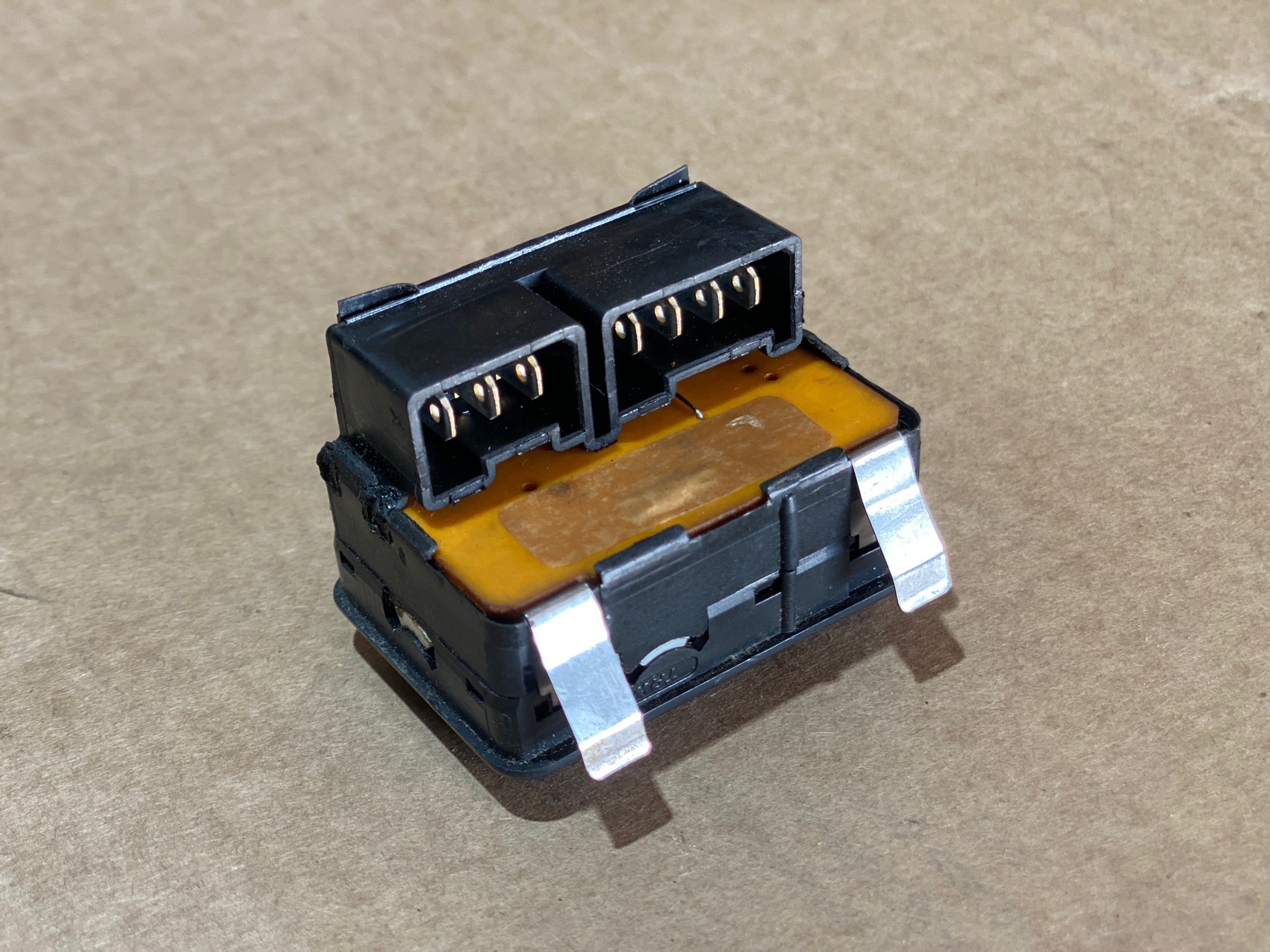 Botão / Interruptor de Regular Retrovisores  PEUGEOT 605 (6B) | 89 - 99 Imagem-1