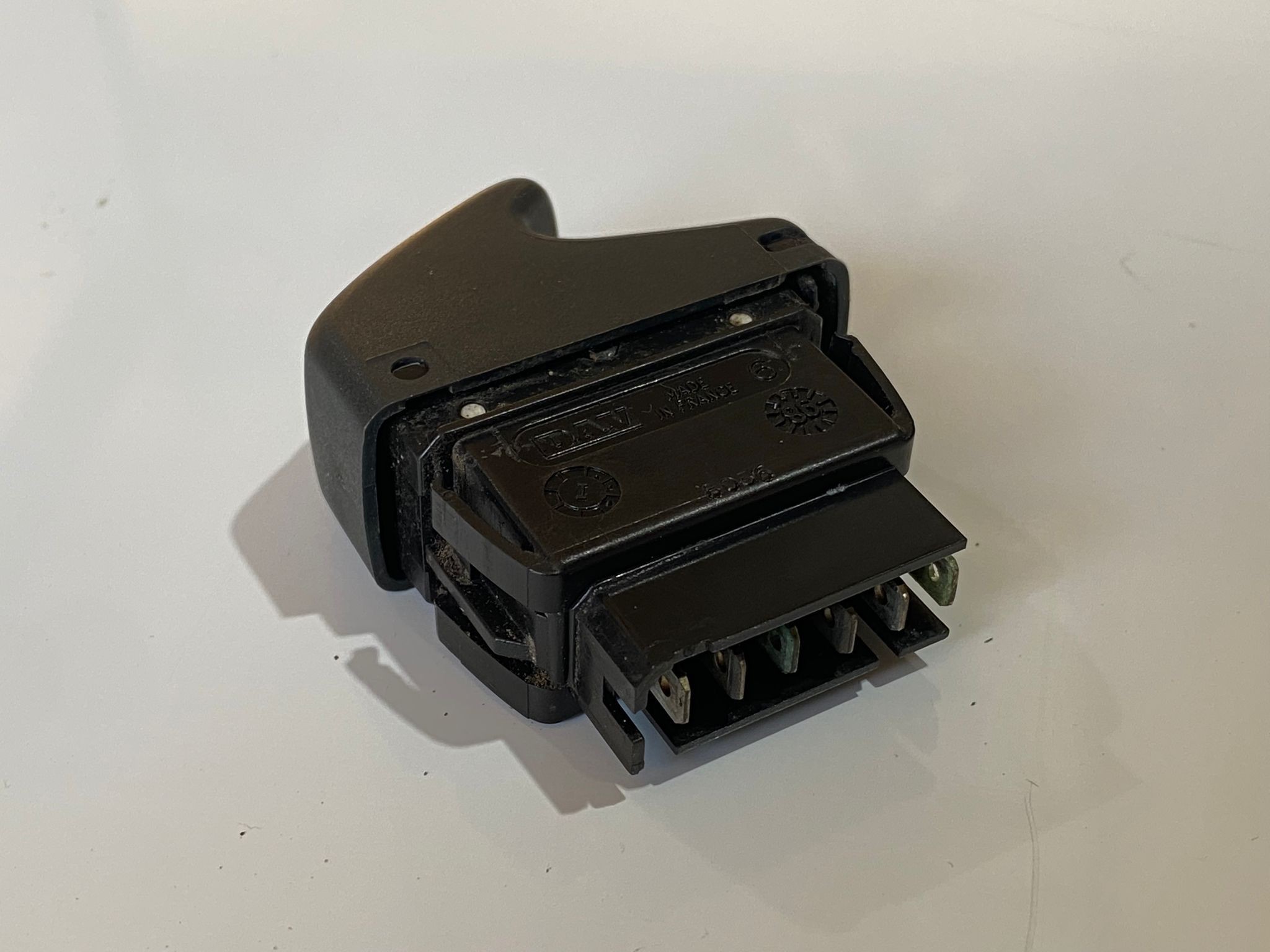 Botão / Interruptor Elevador Vidro Trás Drt RENAULT MEGANE I (BA0/1_) | 95 - 04 Imagem-1
