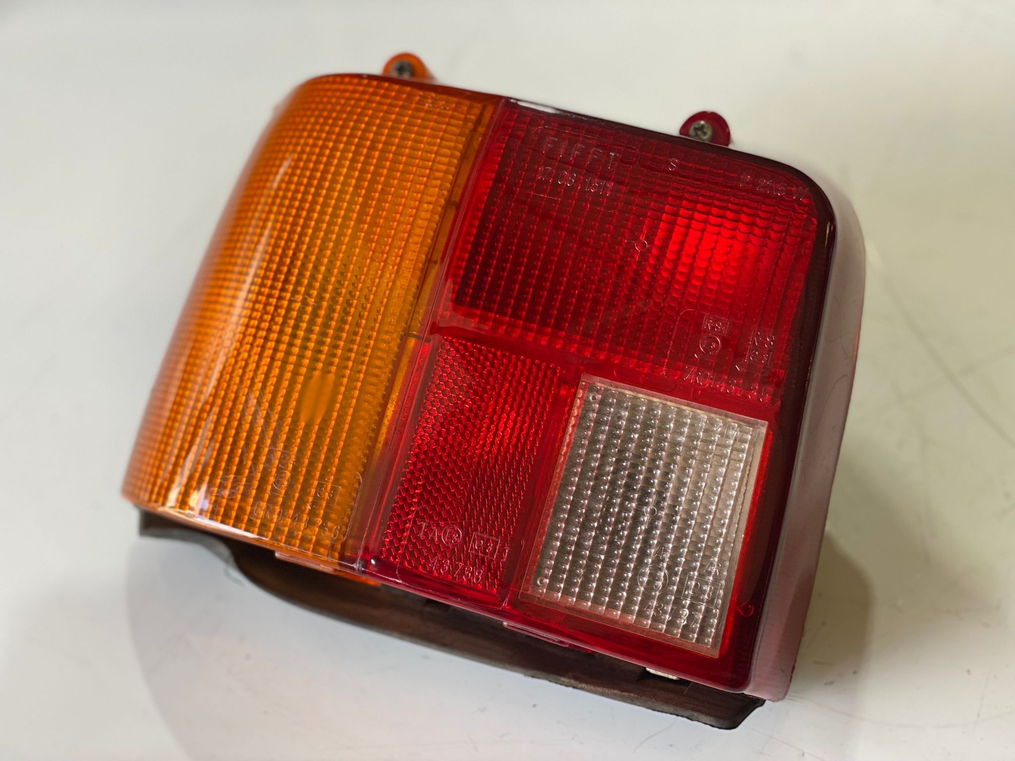 Left Tail Light  PEUGEOT 205 II (20A/C) | 87 - 00