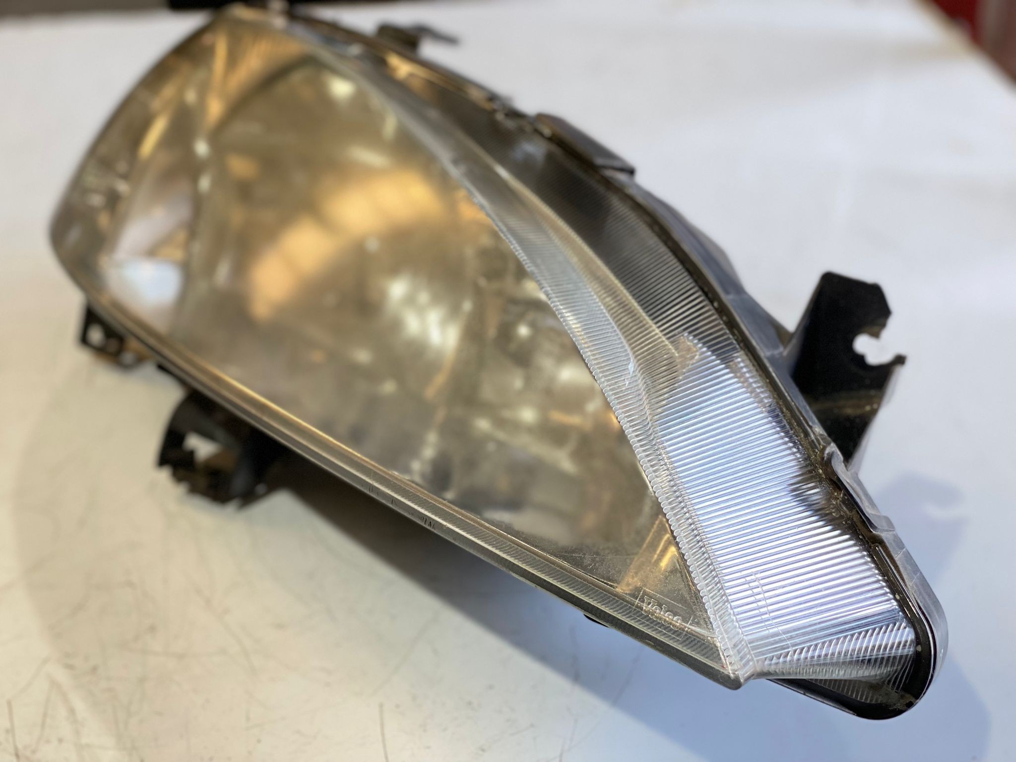 Right Headlight  RENAULT MEGANE I (BA0/1_) | 95 - 04 Imagem-1