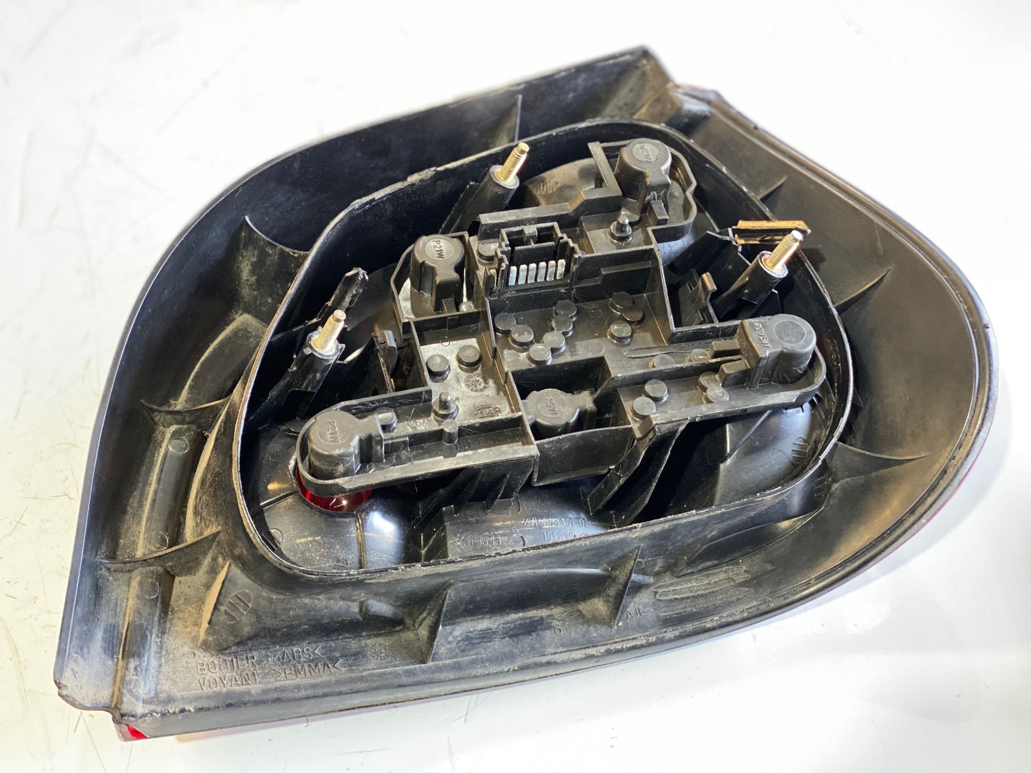 Left Tail Light  RENAULT MEGANE I (BA0/1_) | 95 - 04 Imagem-2