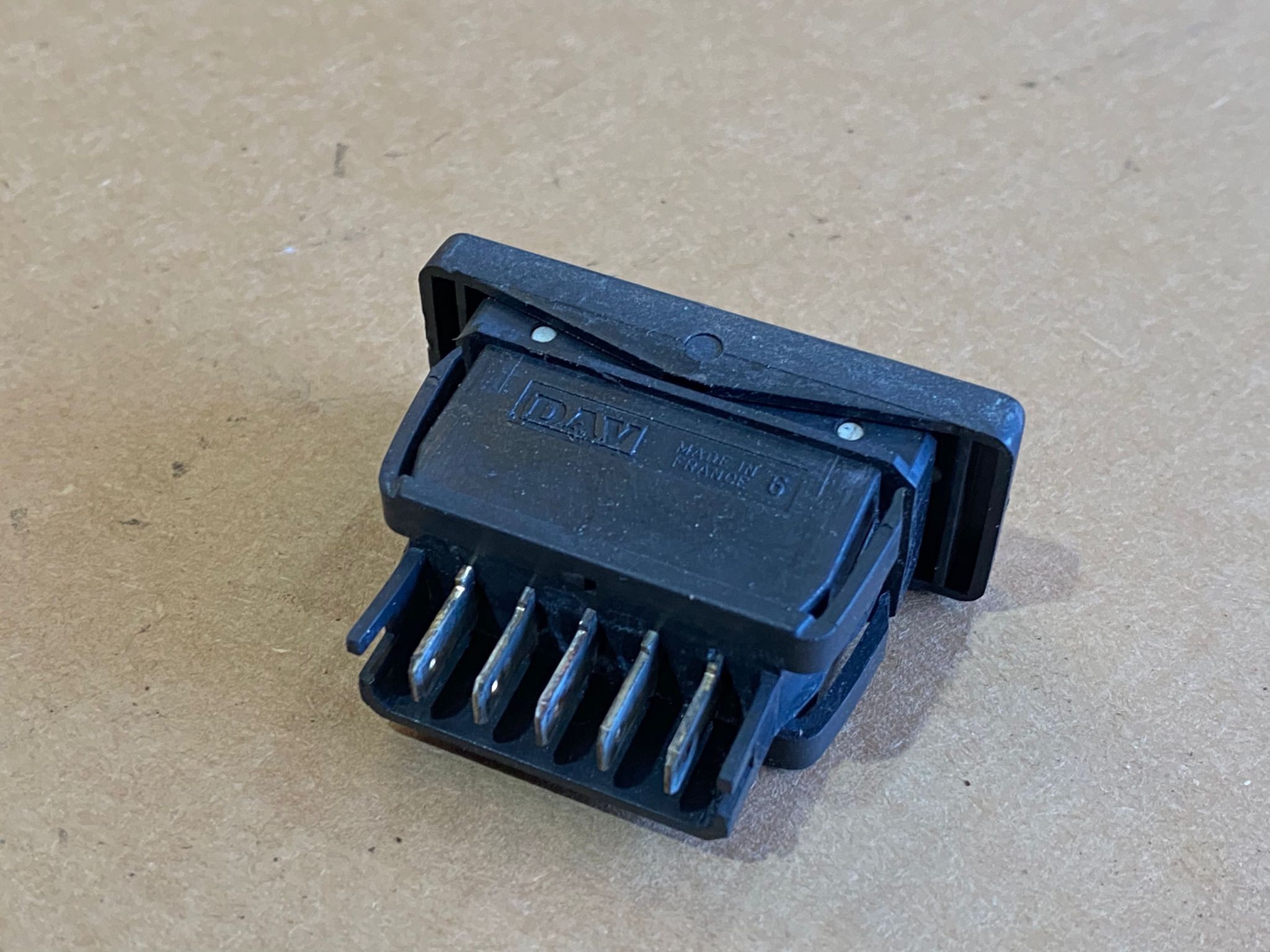 Botão / Interruptor Elevador Vidro Frt Esq PEUGEOT 205 II (20A/C) | 87 - 00 Imagem-1