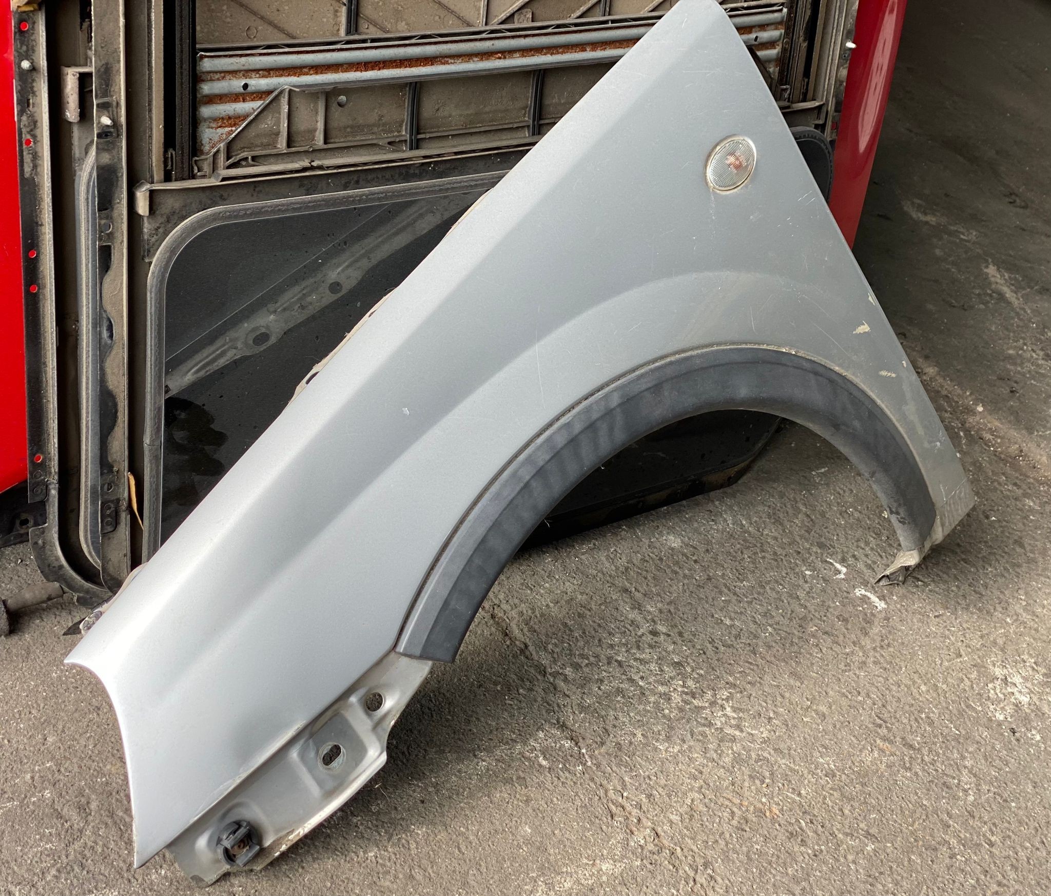 Guarda Lamas Esq OPEL CORSA C (X01) | 00 - 09 Imagem-2