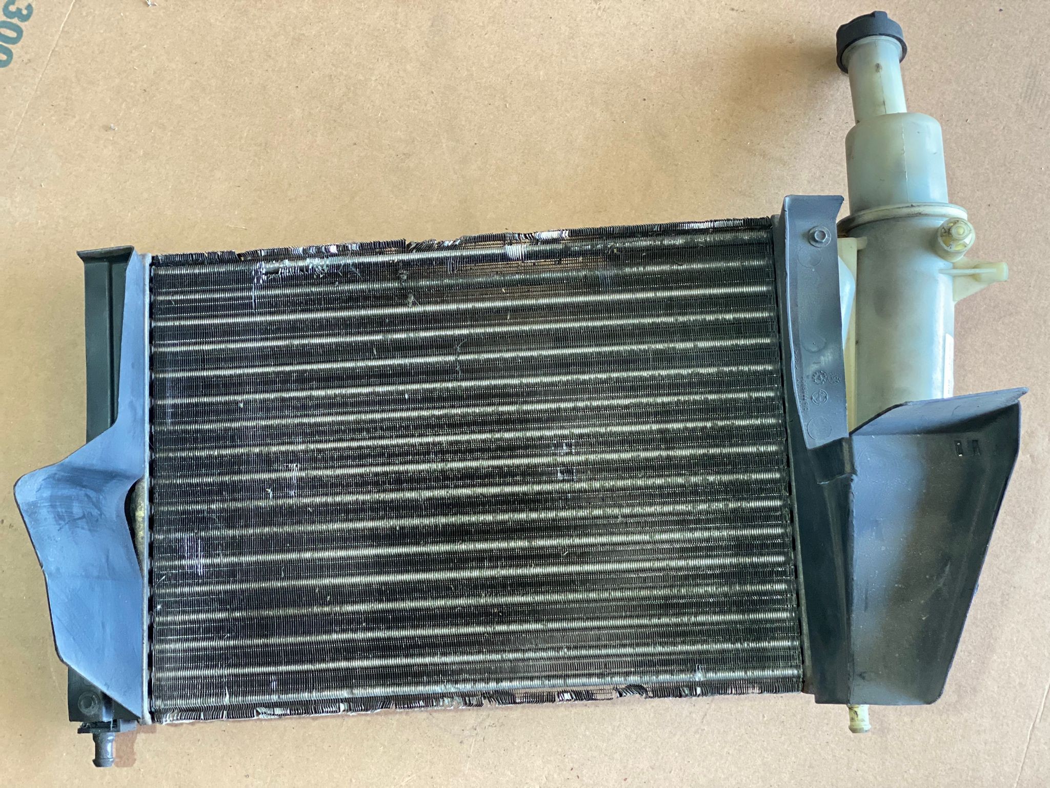 Radiador da água FIAT PUNTO (176_) | 93 - 99 Imagem-1