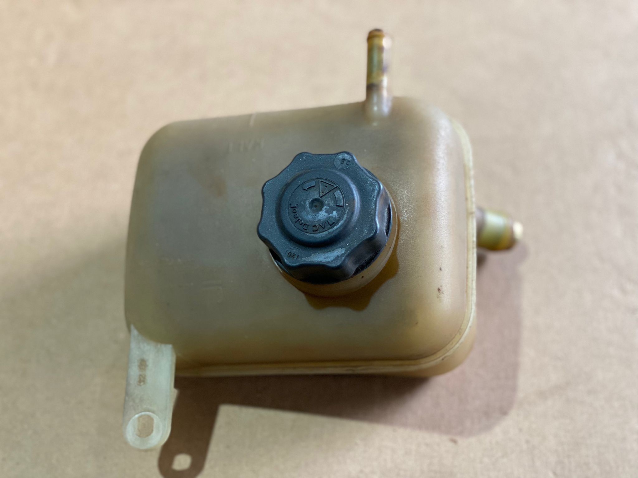 Depósito / Vaso de Água OPEL CORSA A TR (S83) | 82 - 93 Imagem-1