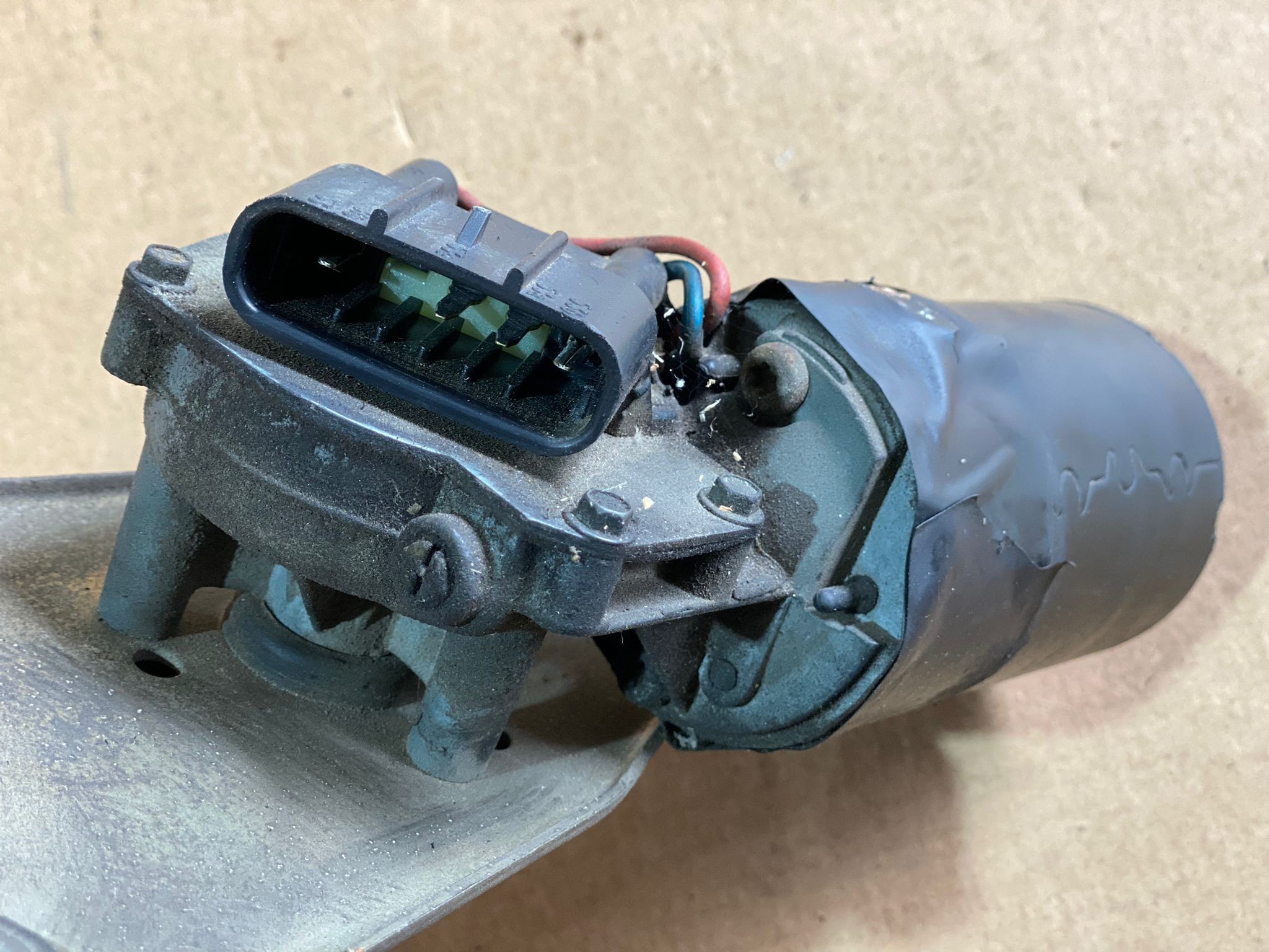 Motor das Escovas do Parabrisas OPEL CORSA A TR (S83) | 82 - 93 Imagem-2