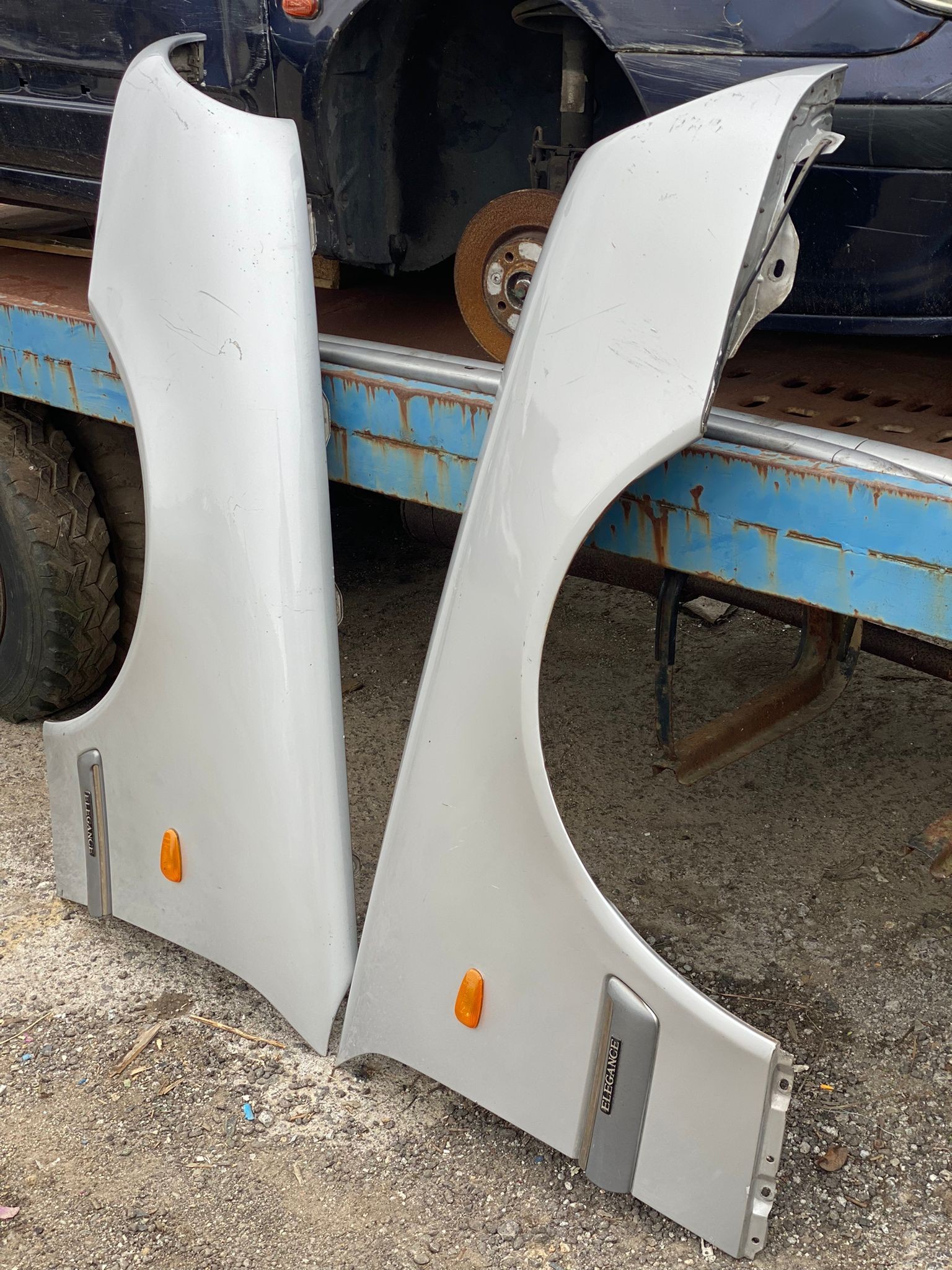 Guarda Lamas Dto MERCEDES-BENZ E-CLASS (W210) | 95 - 03 Imagem-1