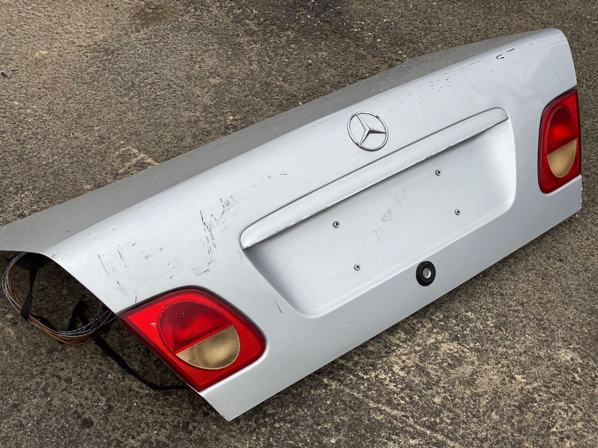 Tampa da Mala MERCEDES-BENZ E-CLASS (W210) | 95 - 03 Imagem-5