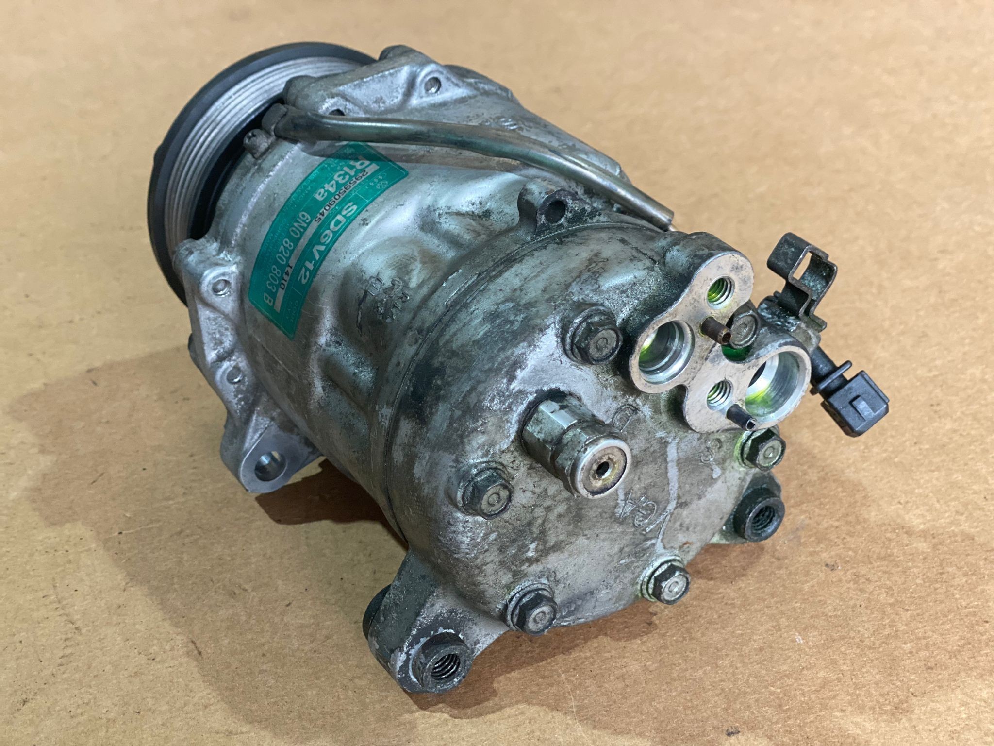 Compressor do Ar condicionado VOLKSWAGEN POLO (6N2) | 99 - 01 Imagem-2