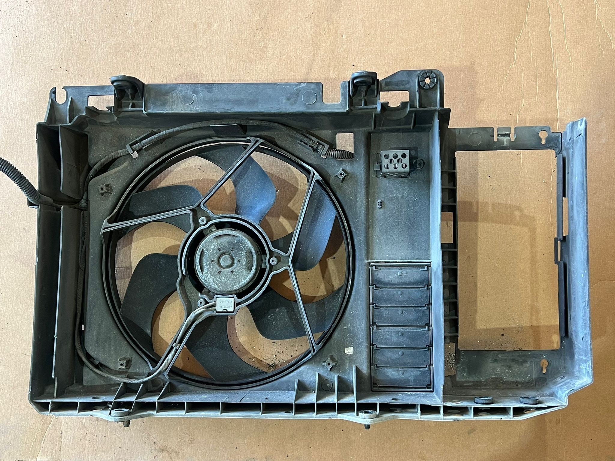 Termoventilador PEUGEOT PARTNER Caixa | 08 -  Imagem-1