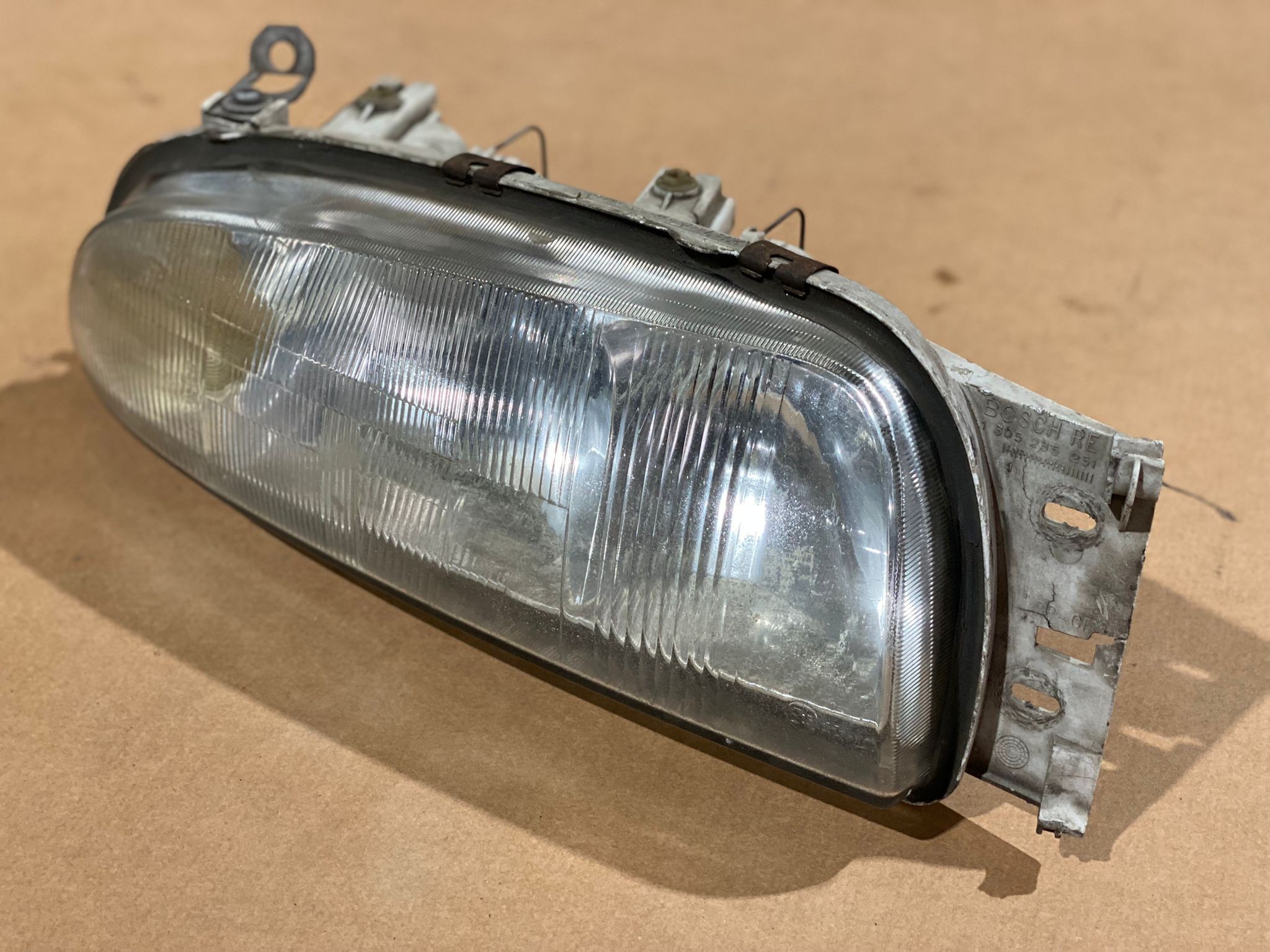 Right Headlight  FORD FIESTA III (GFJ) | 89 - 97 Imagem-1
