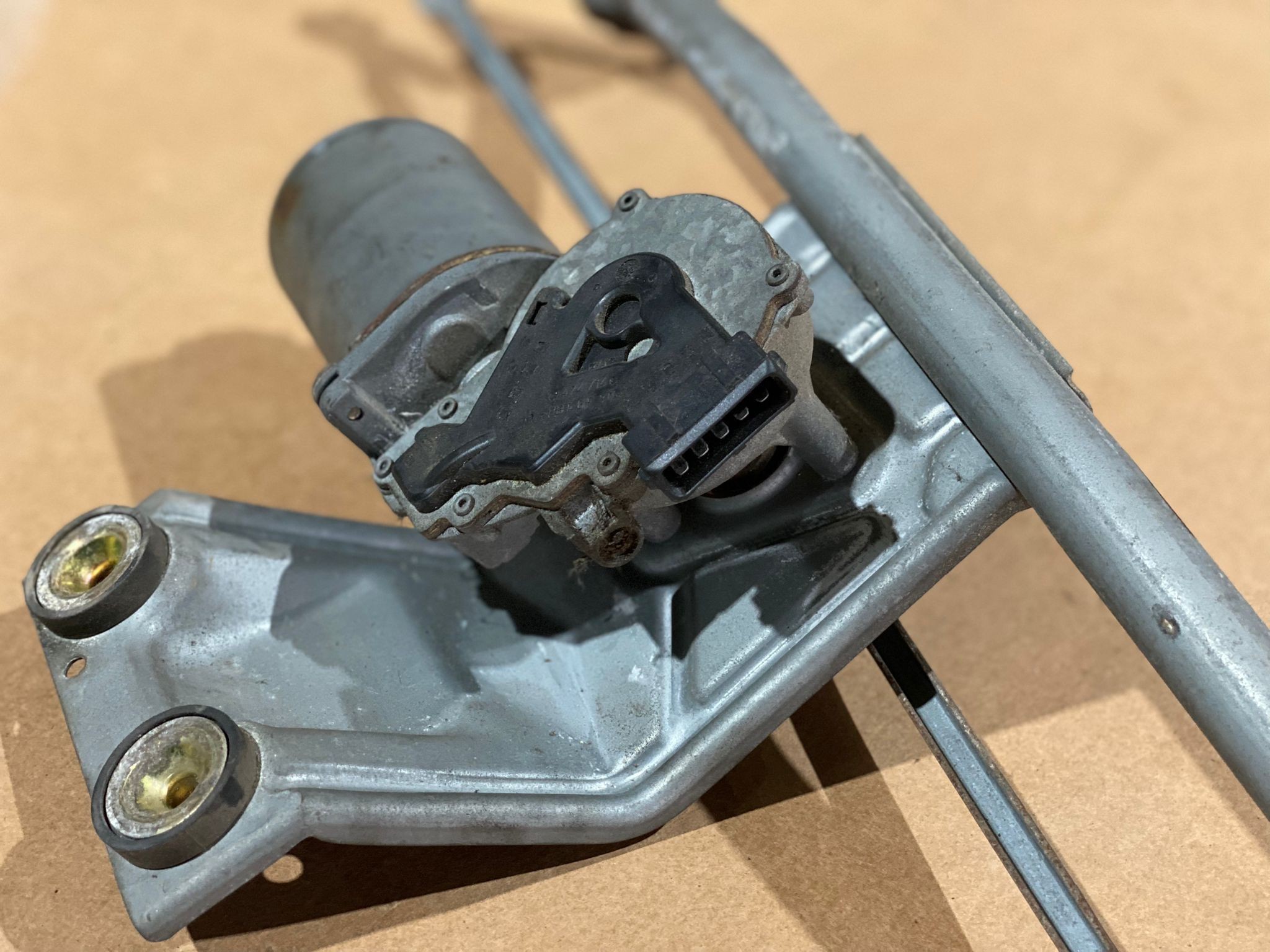 Motor das Escovas do Parabrisas FORD FIESTA III (GFJ) | 89 - 97 Imagem-2