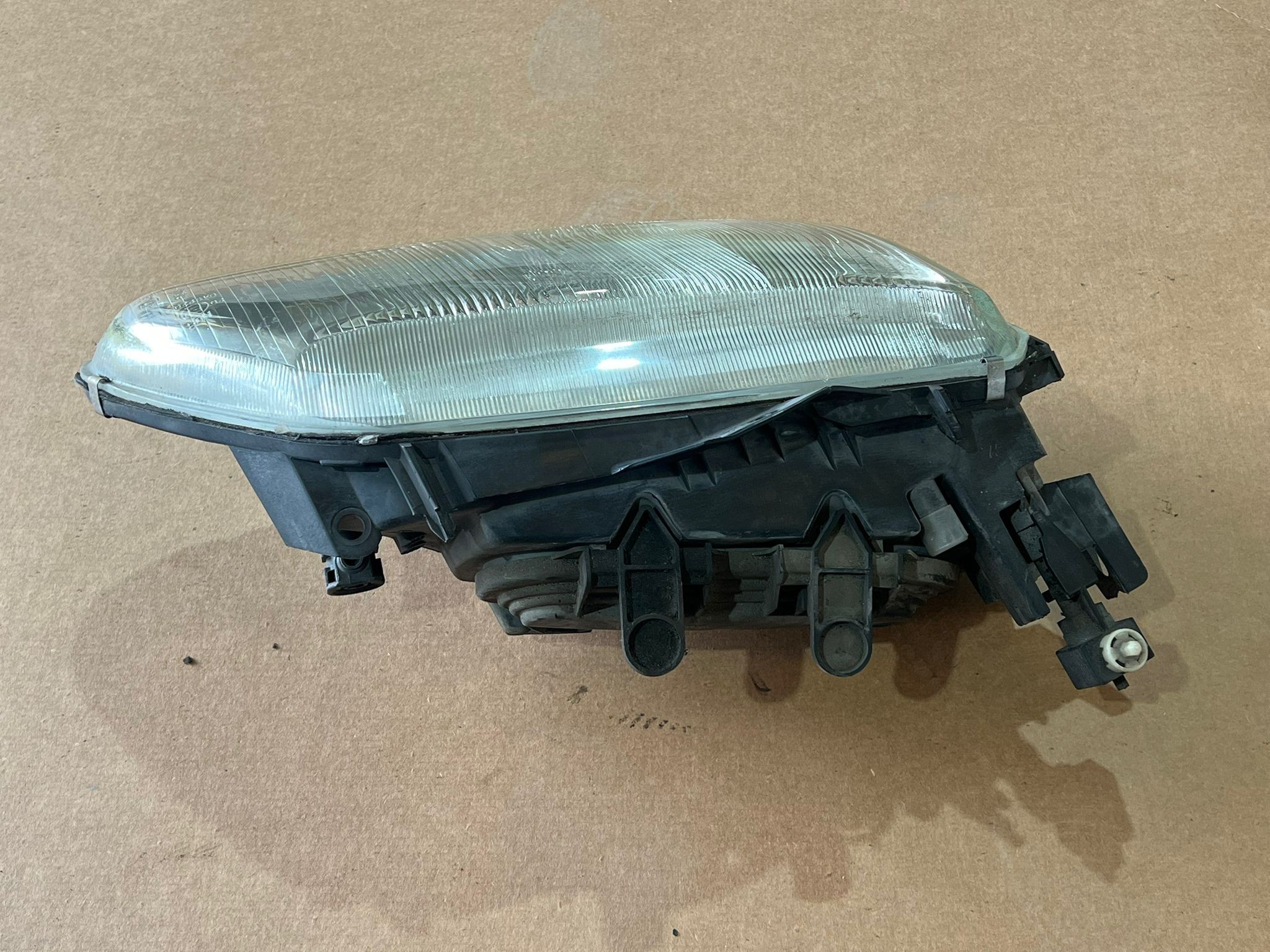 Ótica / Farol Frt Dto RENAULT LAGUNA I (B56_, 556_) | 93 - 02 Imagem-3