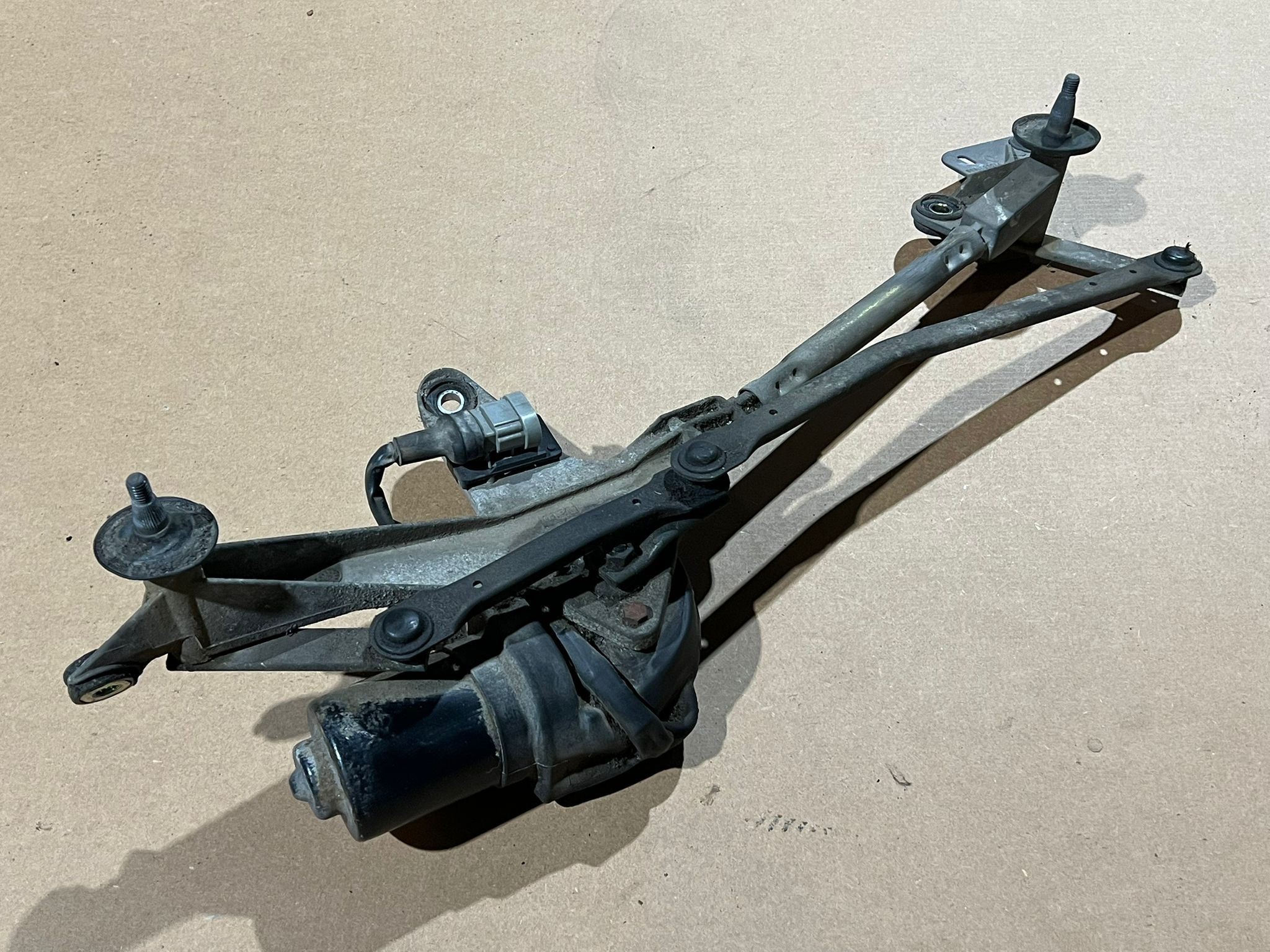 Motor das Escovas do Parabrisas RENAULT LAGUNA I (B56_, 556_) | 93 - 02 Imagem-3
