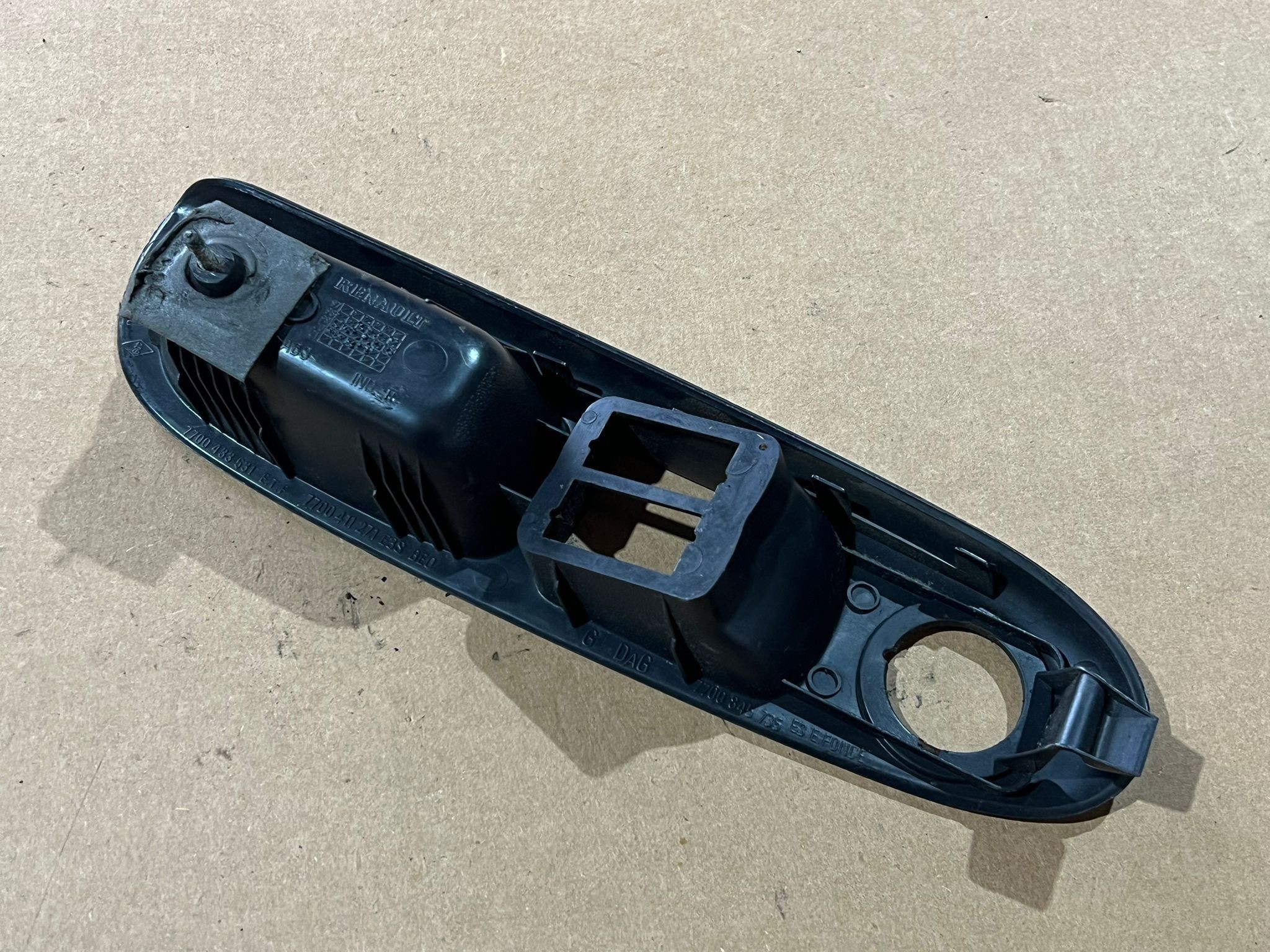 Pega Quartela frt esq RENAULT CLIO II (BB_, CB_) | 98 -  Imagem-1