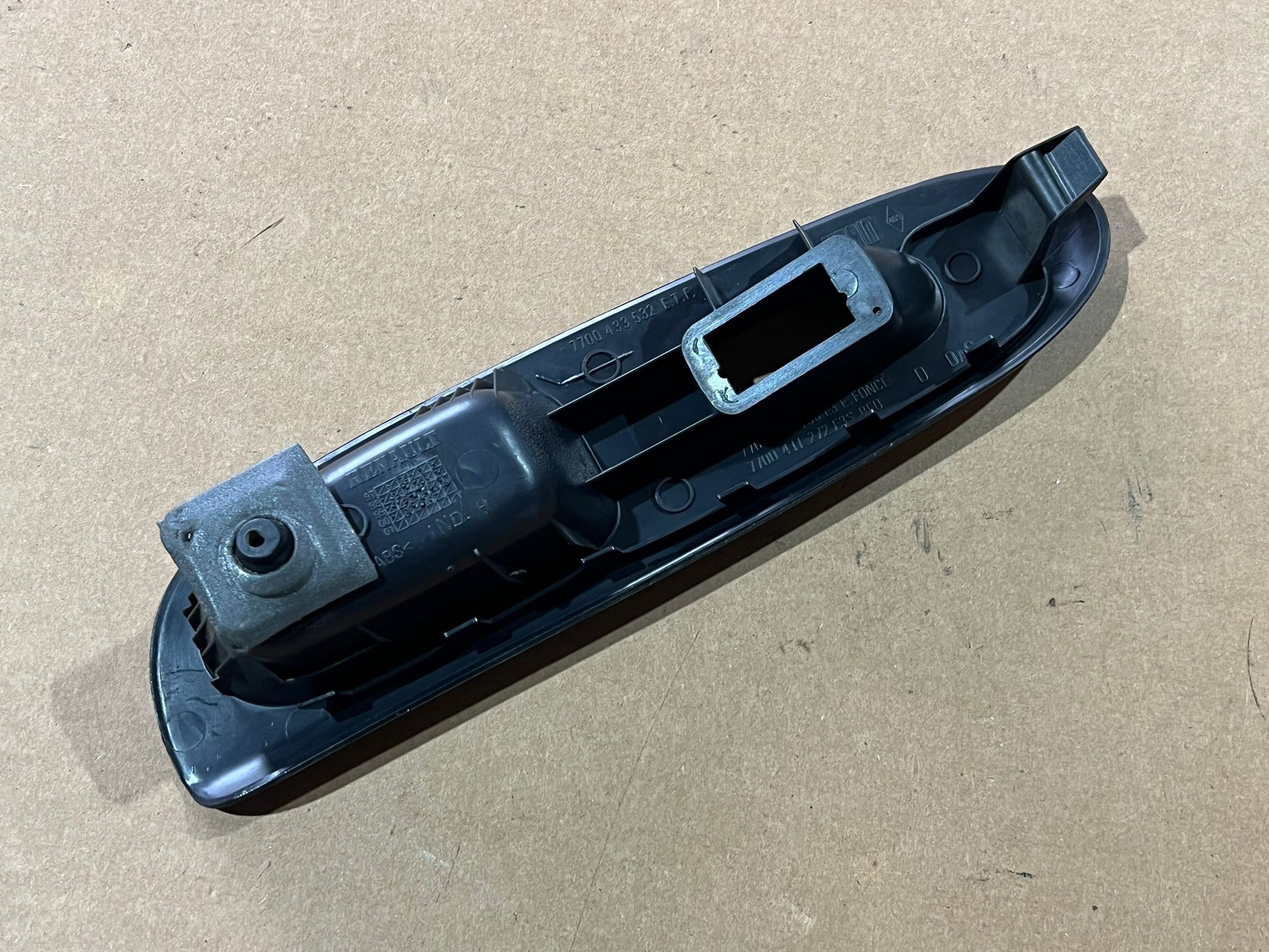 Pega Quartela frt drt RENAULT CLIO II (BB_, CB_) | 98 -  Imagem-1