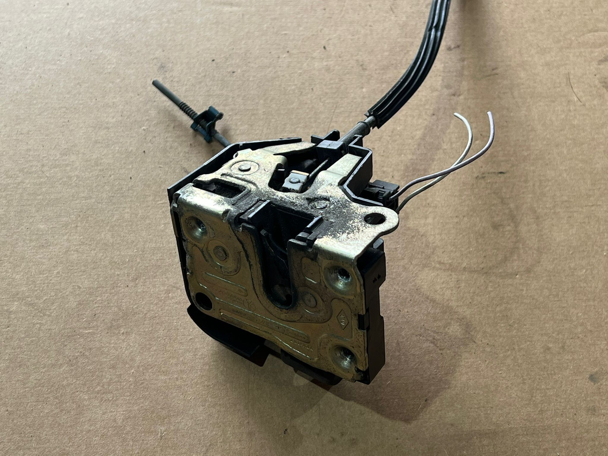 Fecho da Porta Frente Esq RENAULT CLIO II (BB_, CB_) | 98 -  Imagem-2