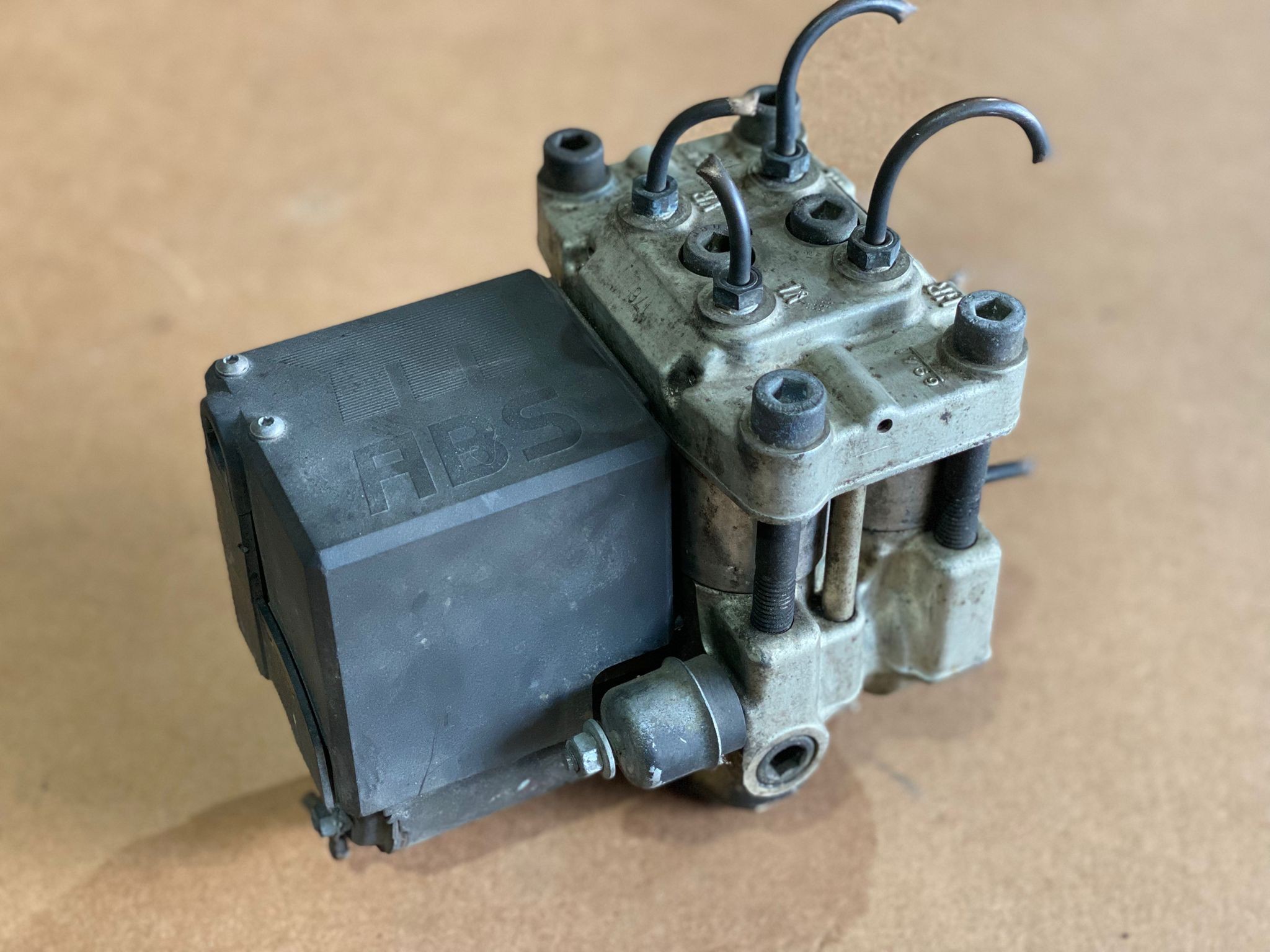 ABS AUDI 80 (8C2, B4) | 91 - 95 Imagem-1