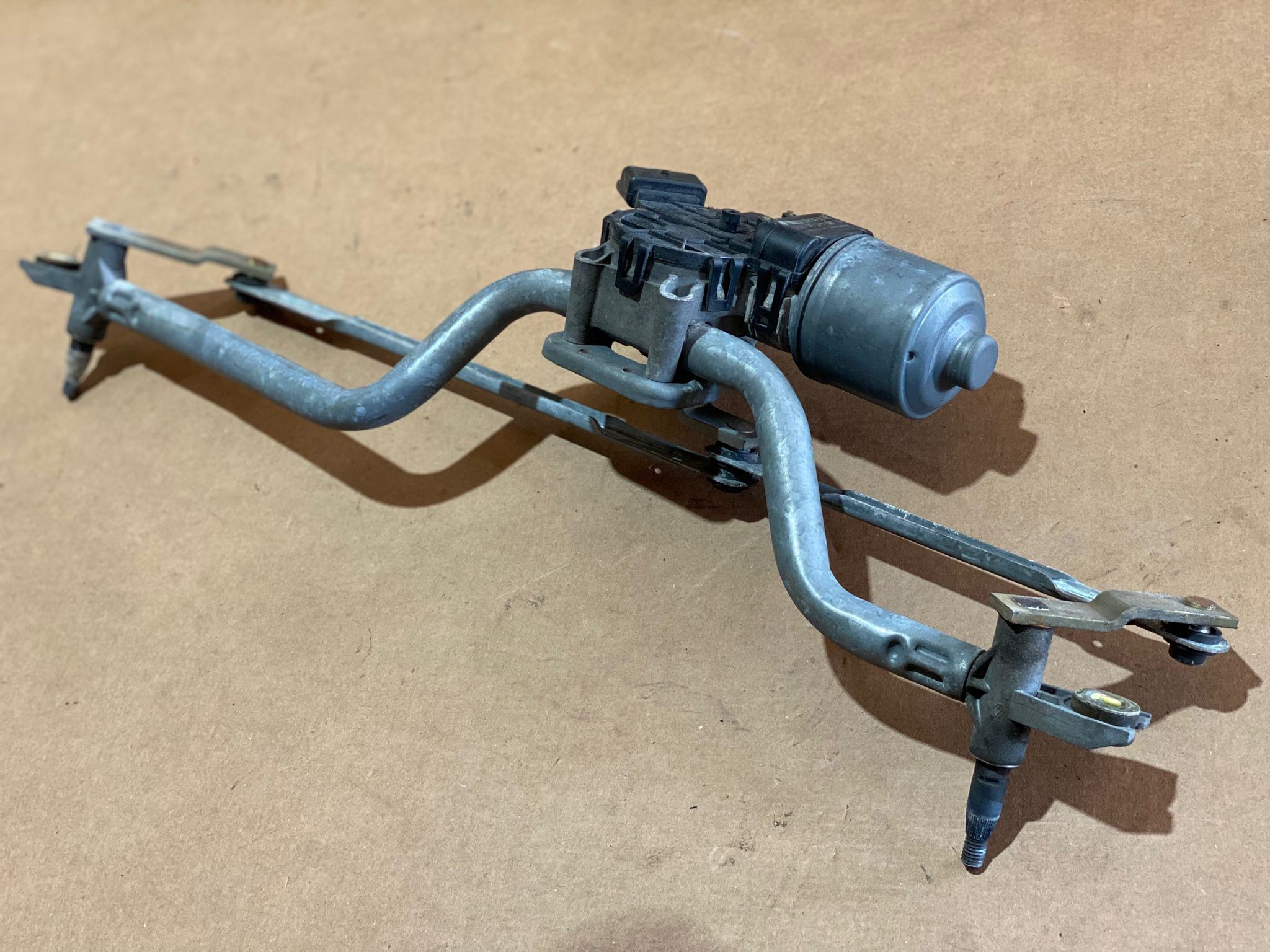 Motor das Escovas do Parabrisas RENAULT CLIO II (BB_, CB_) | 98 -  Imagem-1