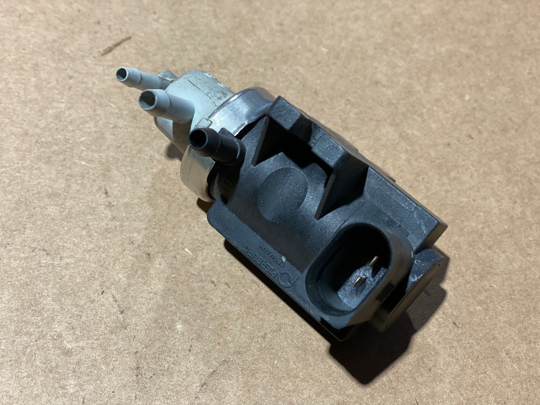 Válvula Solenoide Turbo SEAT LEON (1M1) | 99 - 06 Imagem-1