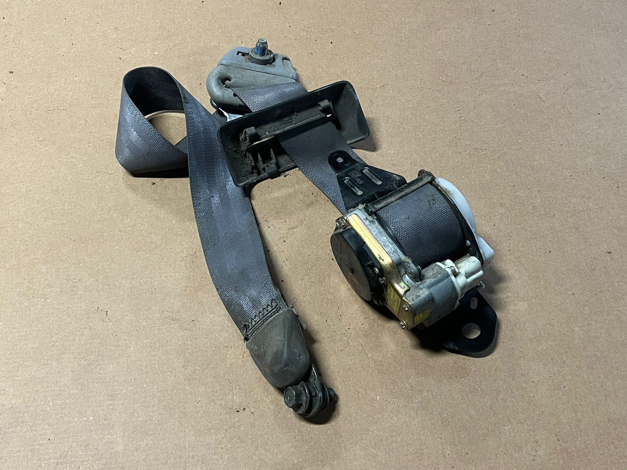 Cinto Frente Drt TOYOTA HIACE IV Caixa (__H1_, __H2_) | 95 - 12 Imagem-1