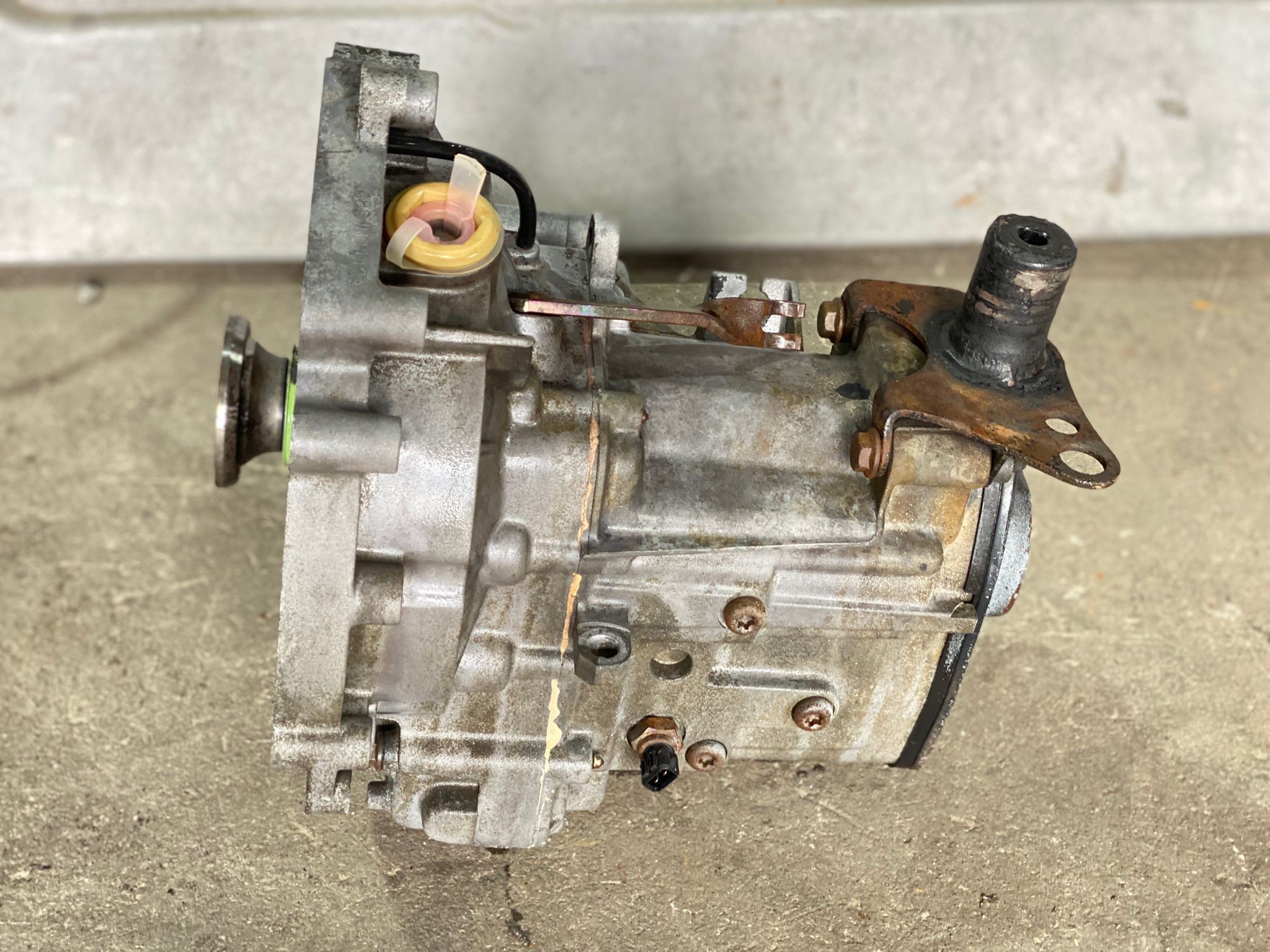 Caixa de Velocidades VOLKSWAGEN POLO (6N1) | 94 - 99 Imagem-2