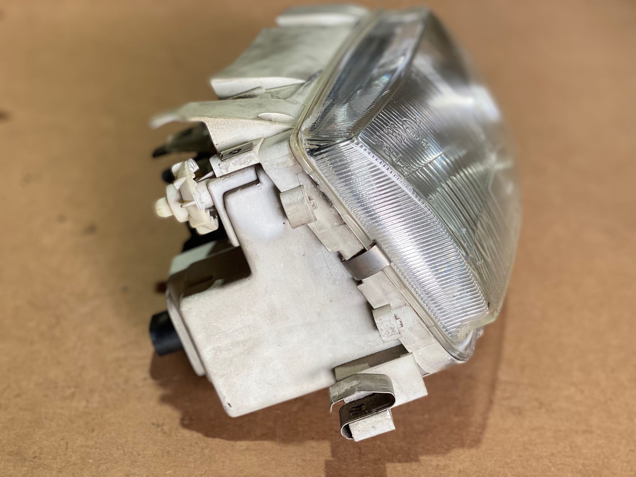 Right Headlight  VOLKSWAGEN POLO (6N1) | 94 - 99 Imagem-1