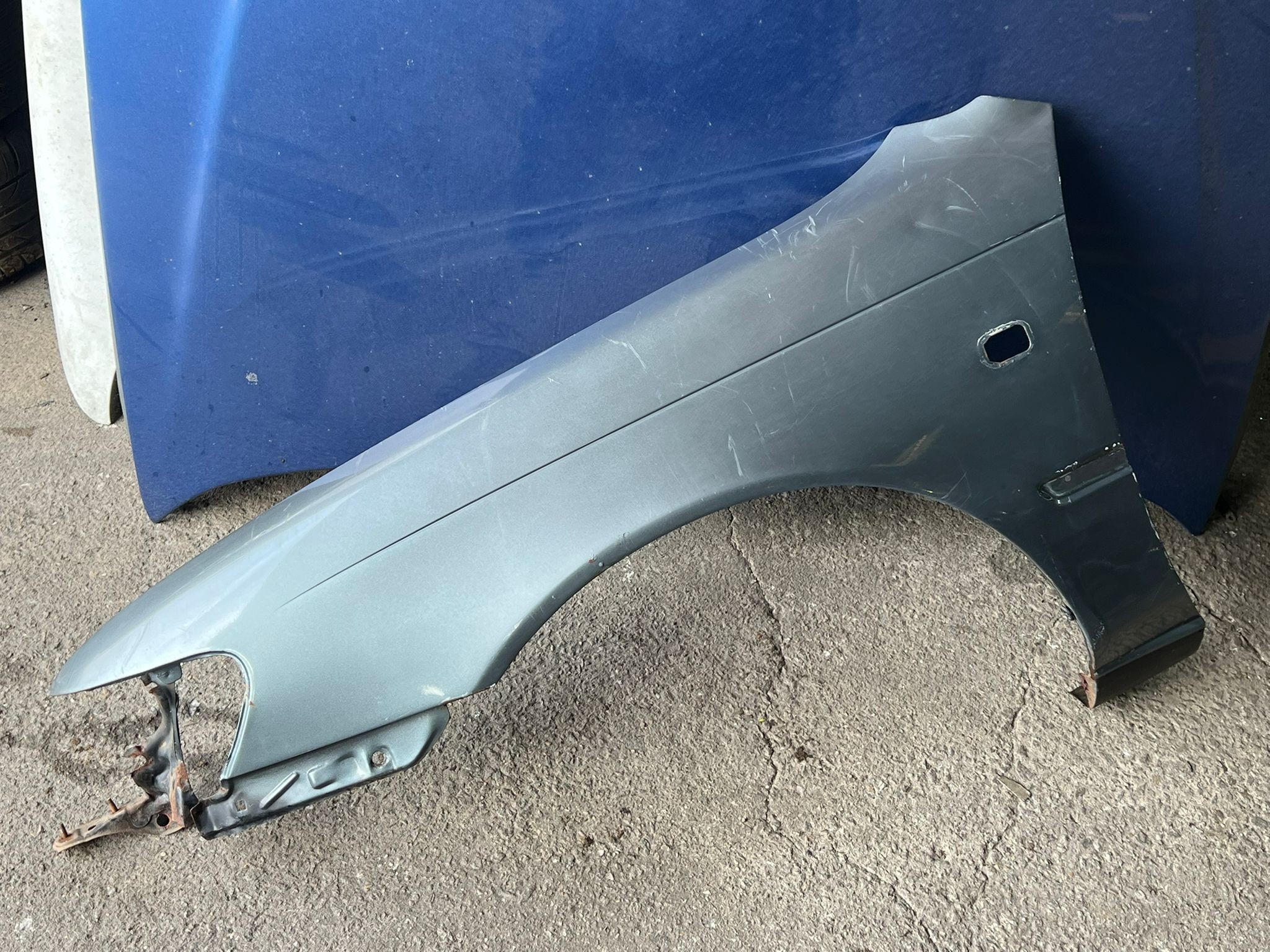 Left Fender TOYOTA COROLLA (_E10_) | 91 - 99 Imagem-1