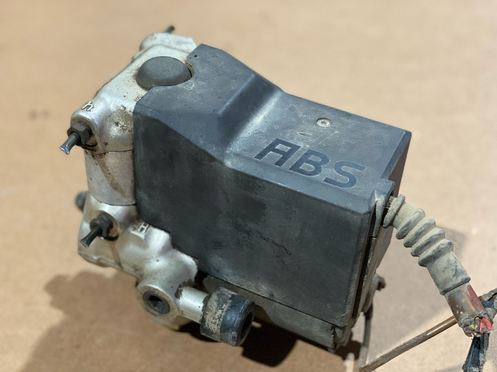 ABS BMW 5 (E34) | 87 - 95 Imagem-2