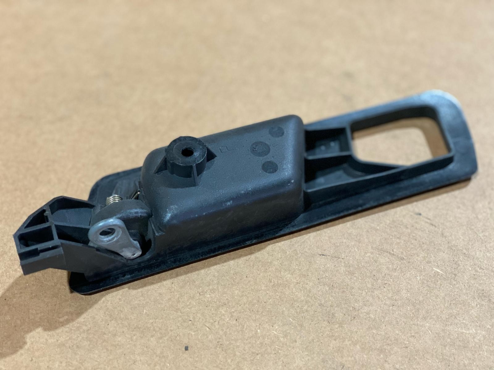 Puxador interior frt drt BMW 5 (E34) | 87 - 95 Imagem-1