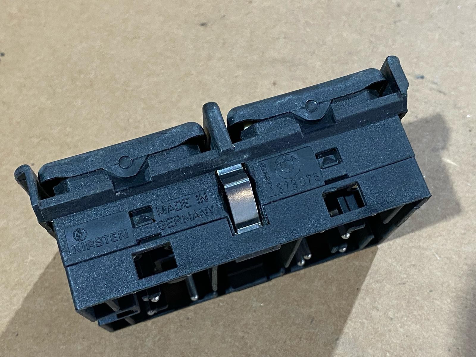 Comutador / Interruptores Elevadores dos Vidros BMW 5 (E34) | 87 - 95 Imagem-2