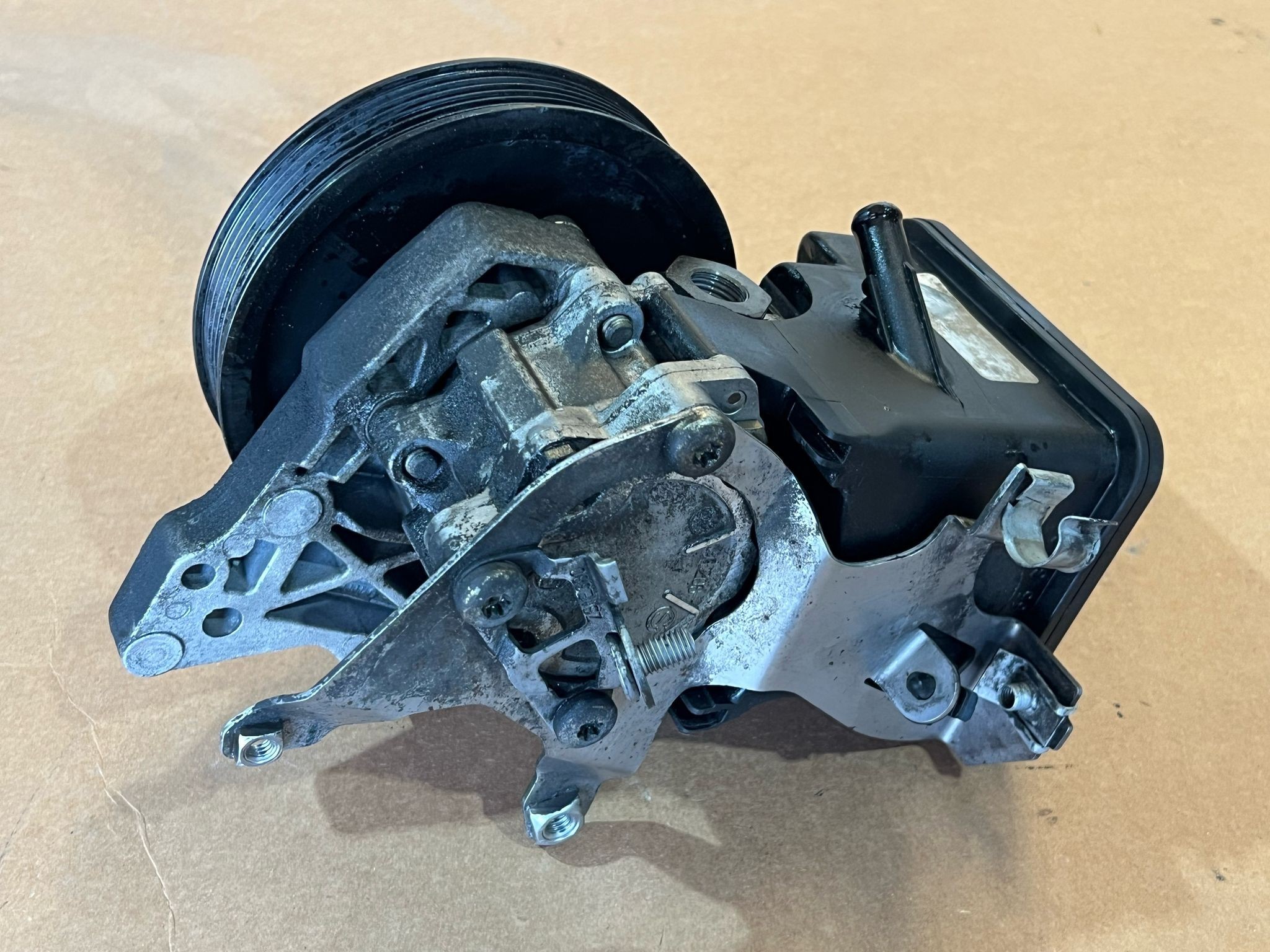 Bomba Direcção Assistida BMW 3 Touring (E46) | 99 - 05 Imagem-2