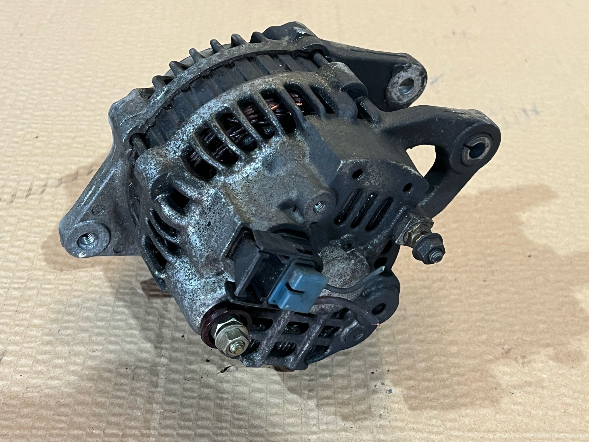 Alternator MITSUBISHI COLT IV (CA_A) | 92 - 96 Imagem-2