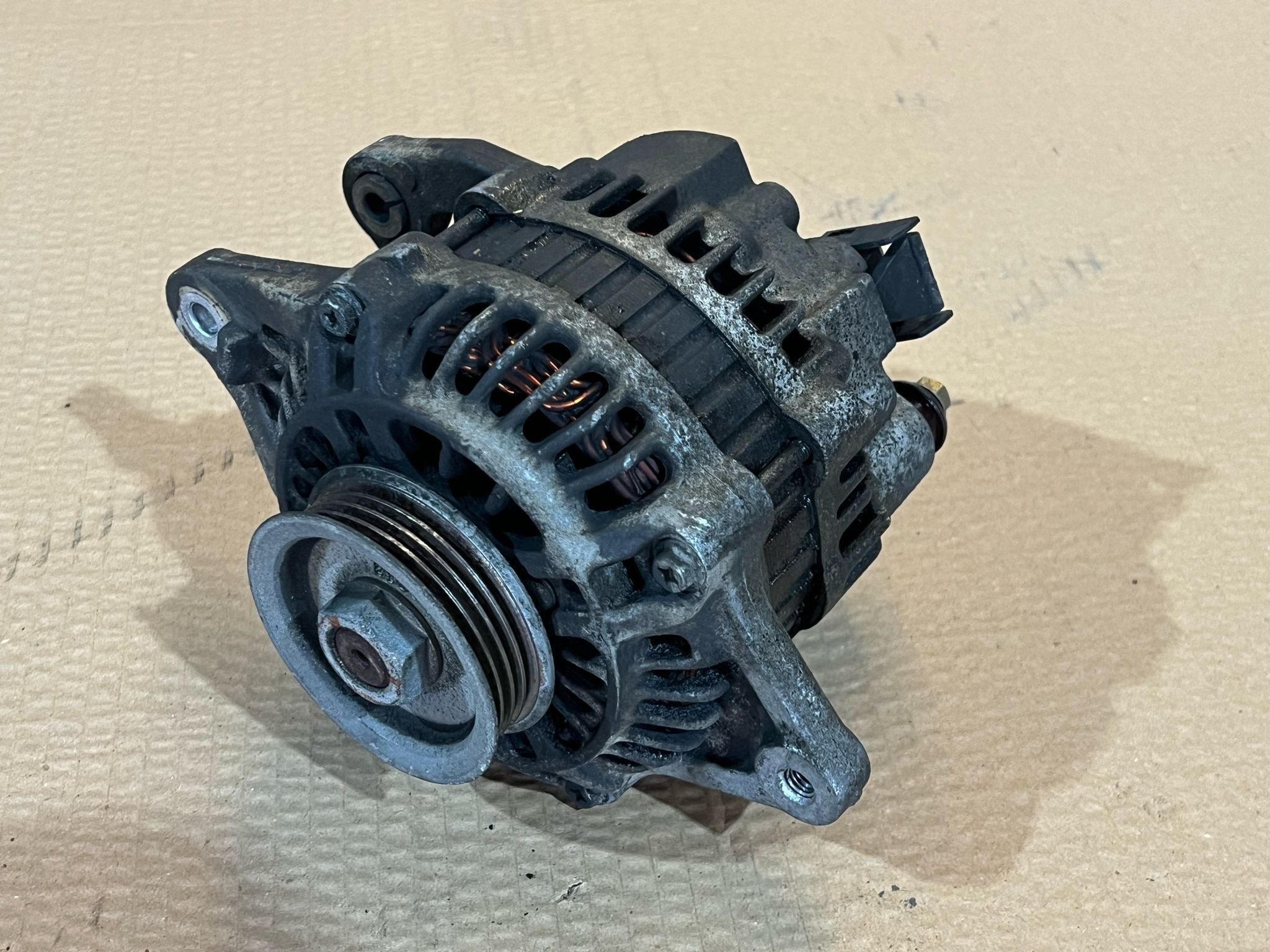 Alternator MITSUBISHI COLT IV (CA_A) | 92 - 96 Imagem-3