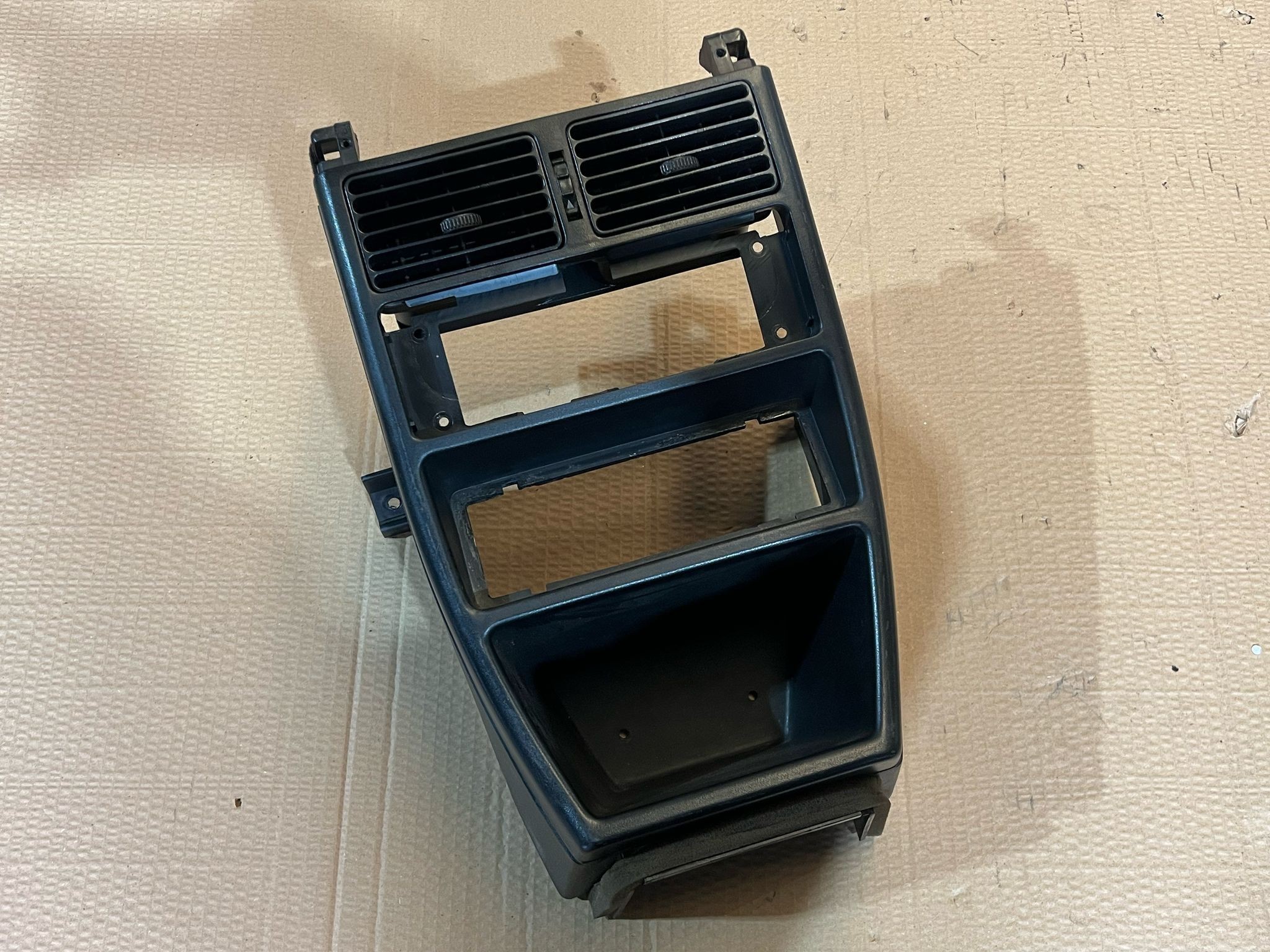 Consola do Tablier FIAT UNO (146_) | 83 - 06 Imagem-1