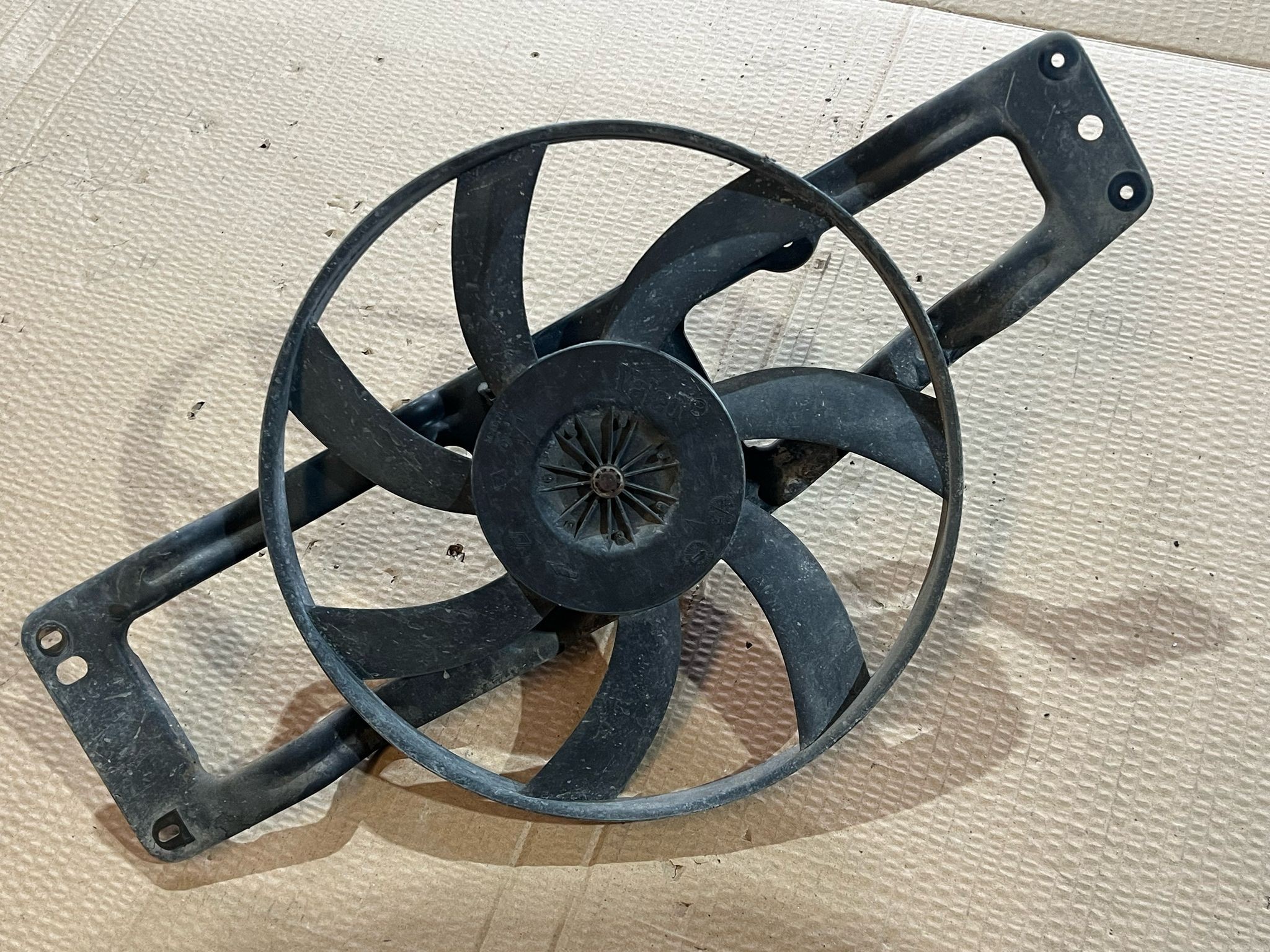 Termoventilador RENAULT TWINGO I (C06_) | 93 - 12 Imagem-1