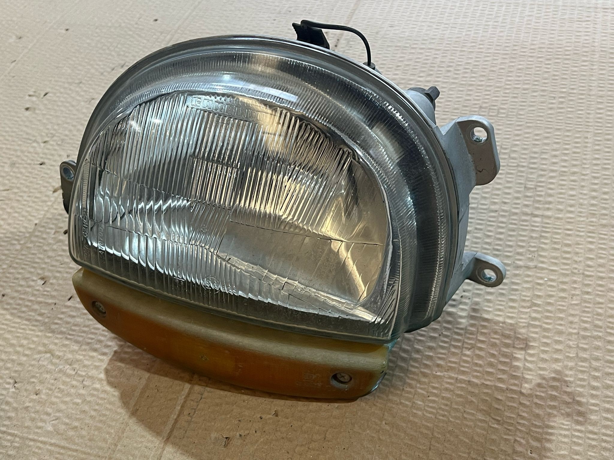 Ótica / Farol Frt Esq RENAULT TWINGO I (C06_) | 93 - 12 Imagem-1