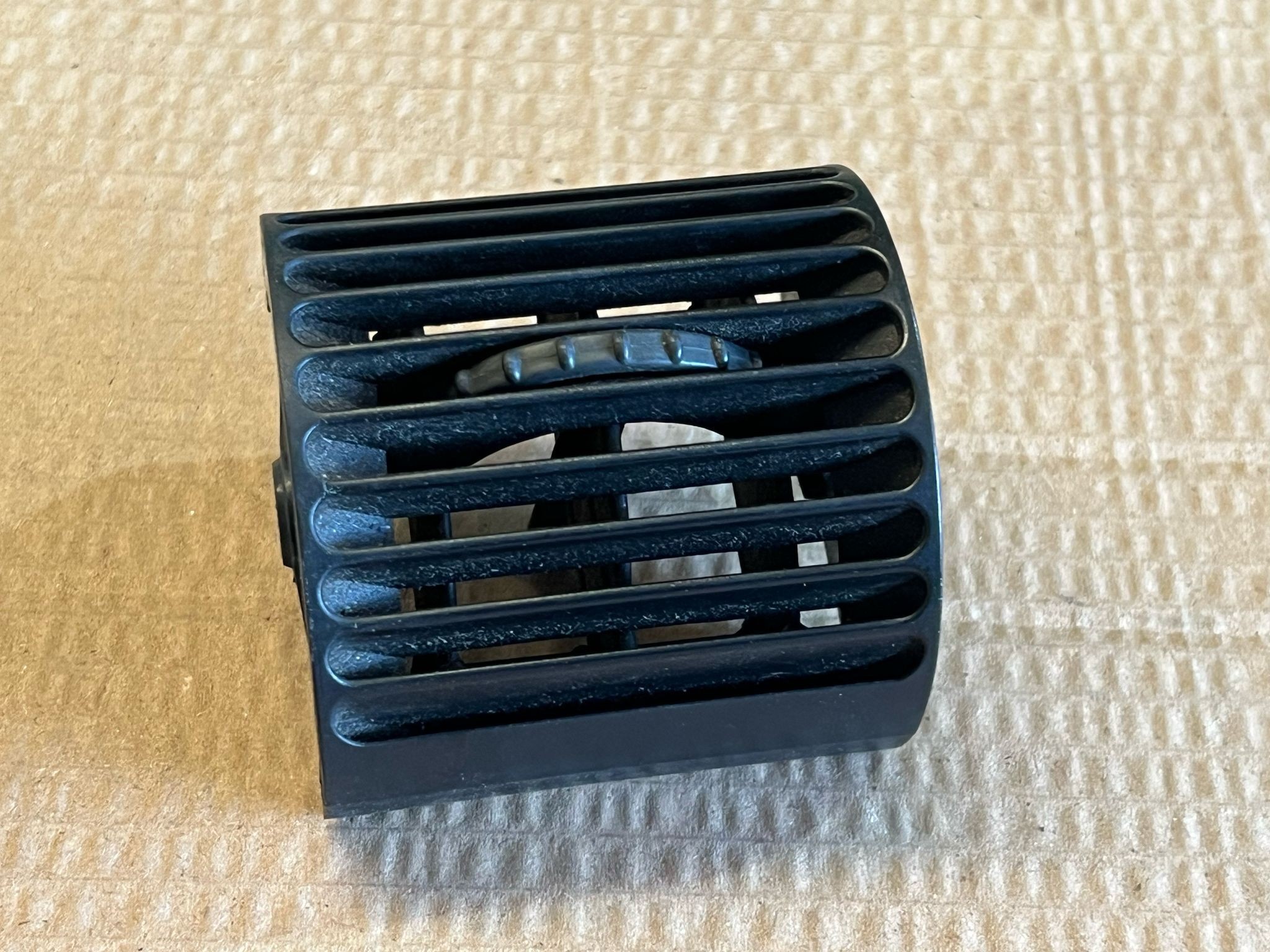 Saida de ar / Grelha sofagem lado esq OPEL CORSA B (S93) | 93 - 02 Imagem-4