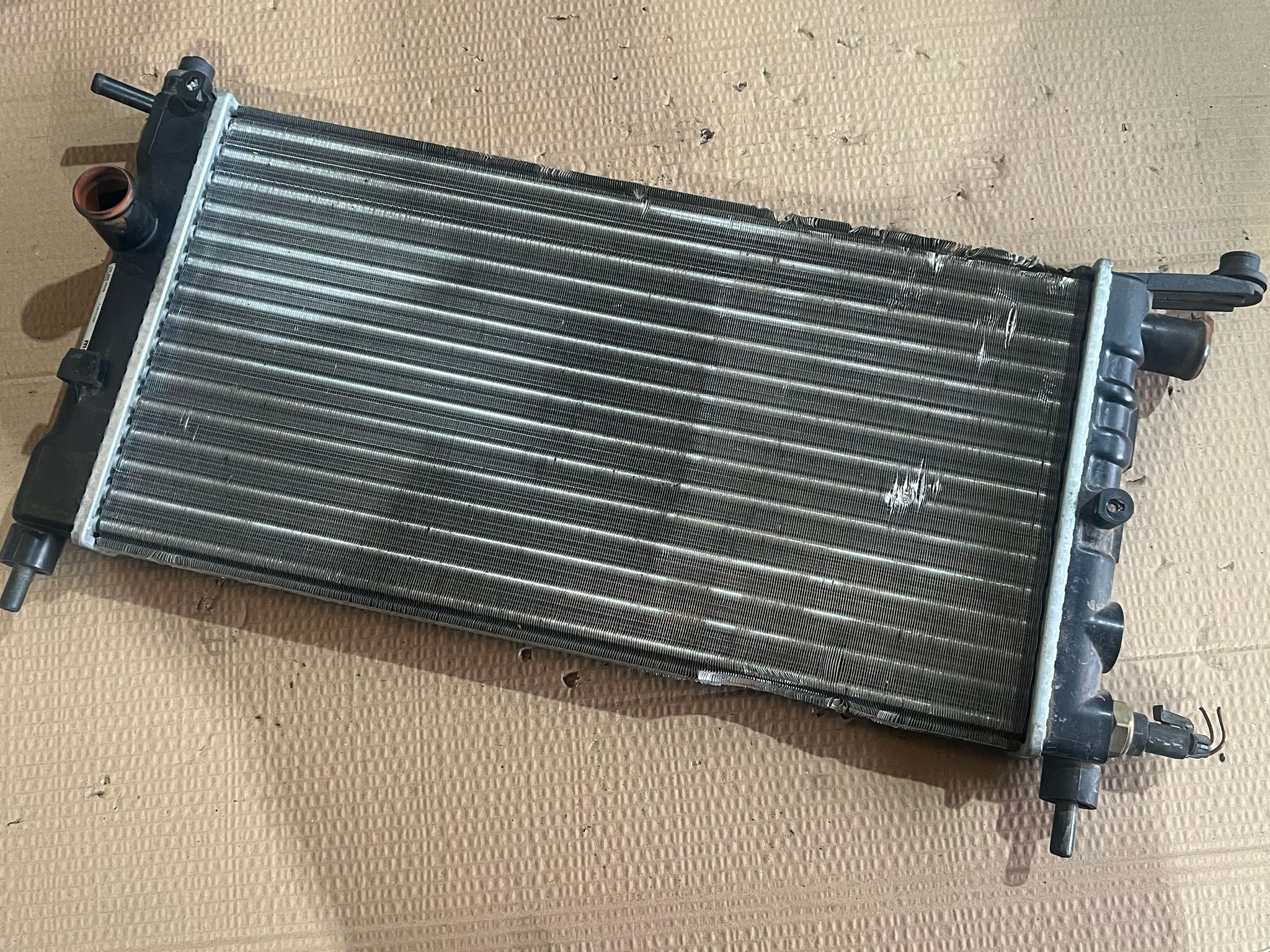 Radiador da água OPEL CORSA B (S93) | 93 - 02 Imagem-1