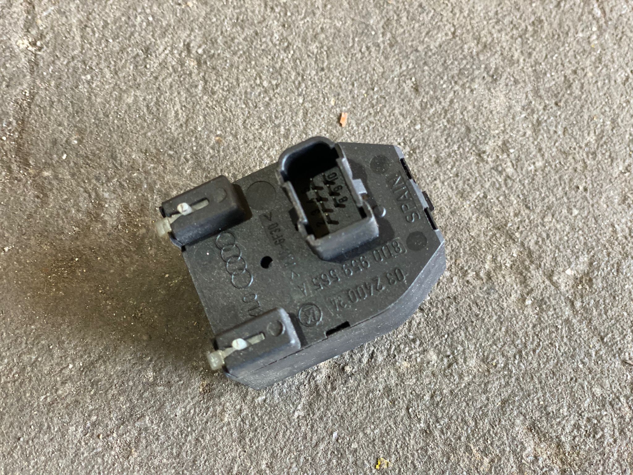 Botão / Interruptor de Regular Retrovisores  AUDI A3 (8L1) | 96 - 06 Imagem-1