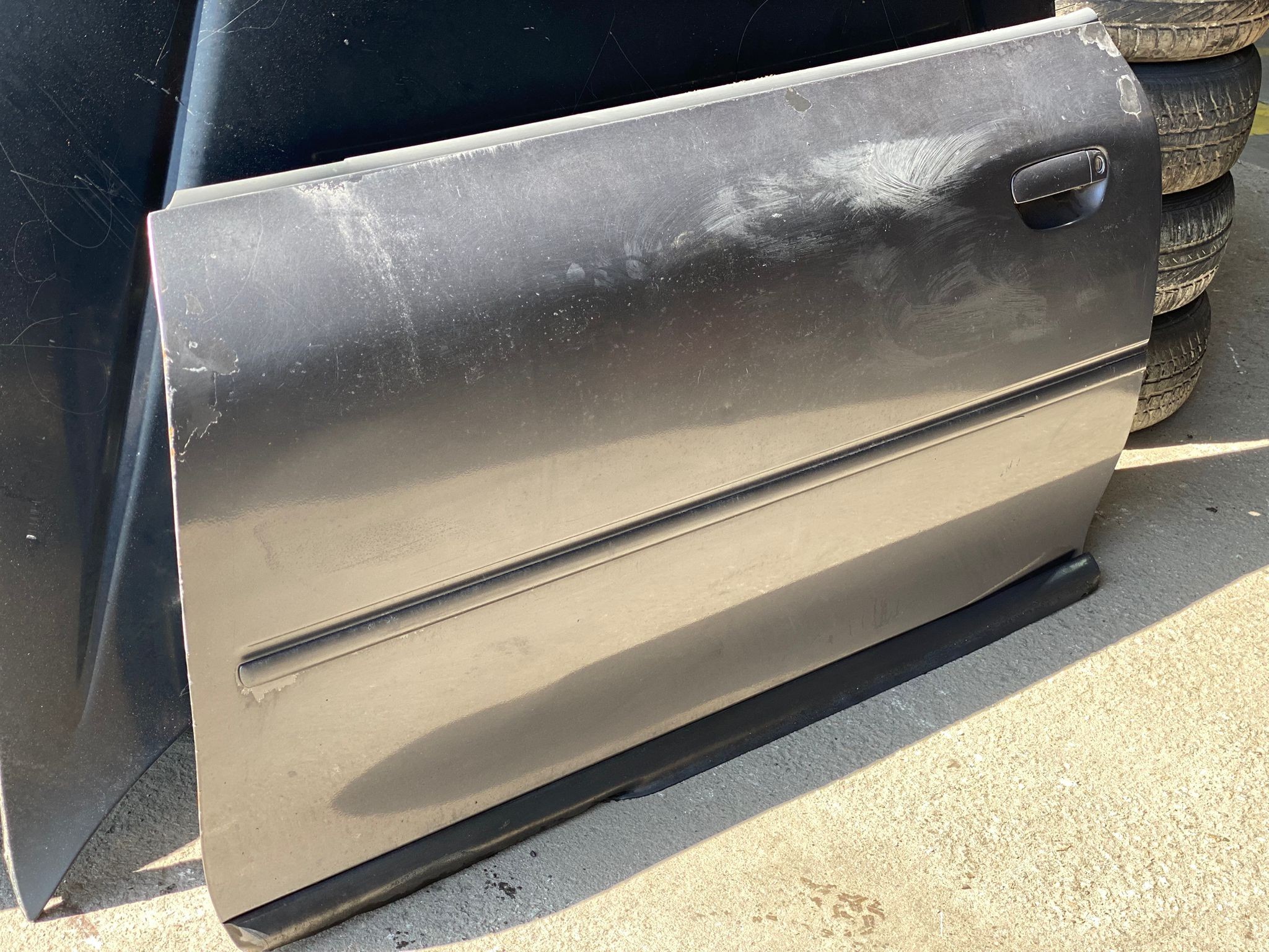 Front Door Left  AUDI A3 (8L1) | 96 - 06 Imagem-1
